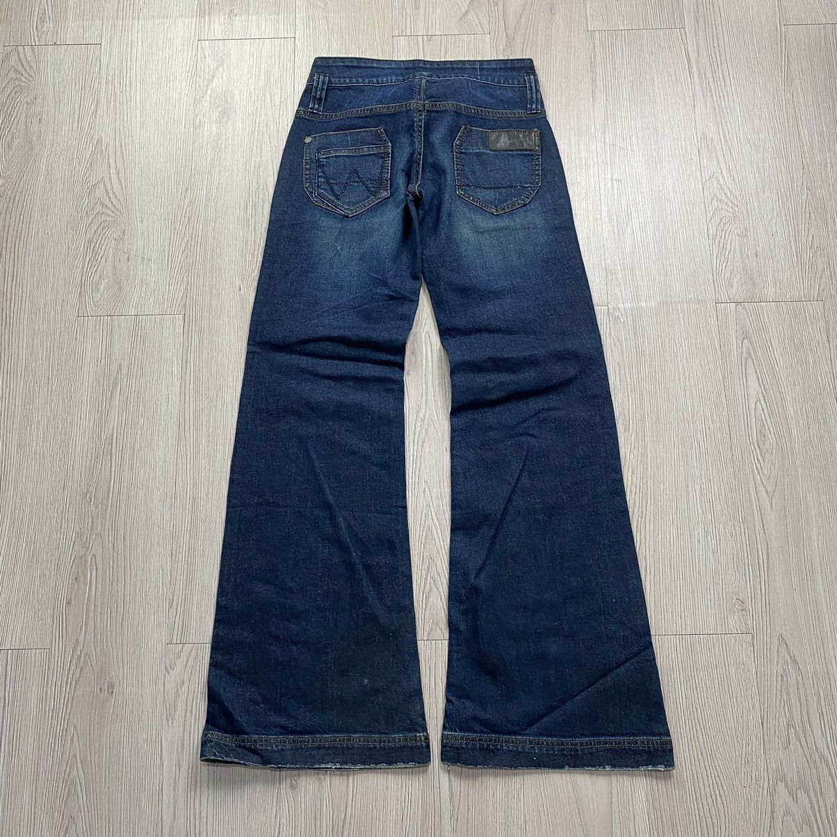 If Six Was Nine × Japanese Brand × Le Grande Bleu (L.G.B.) BUNDLE DEALS ! ER Tees + Wrangler Flare Jeans I6W9 Style Size US 28 / EU 44 - 5 Thumbnail