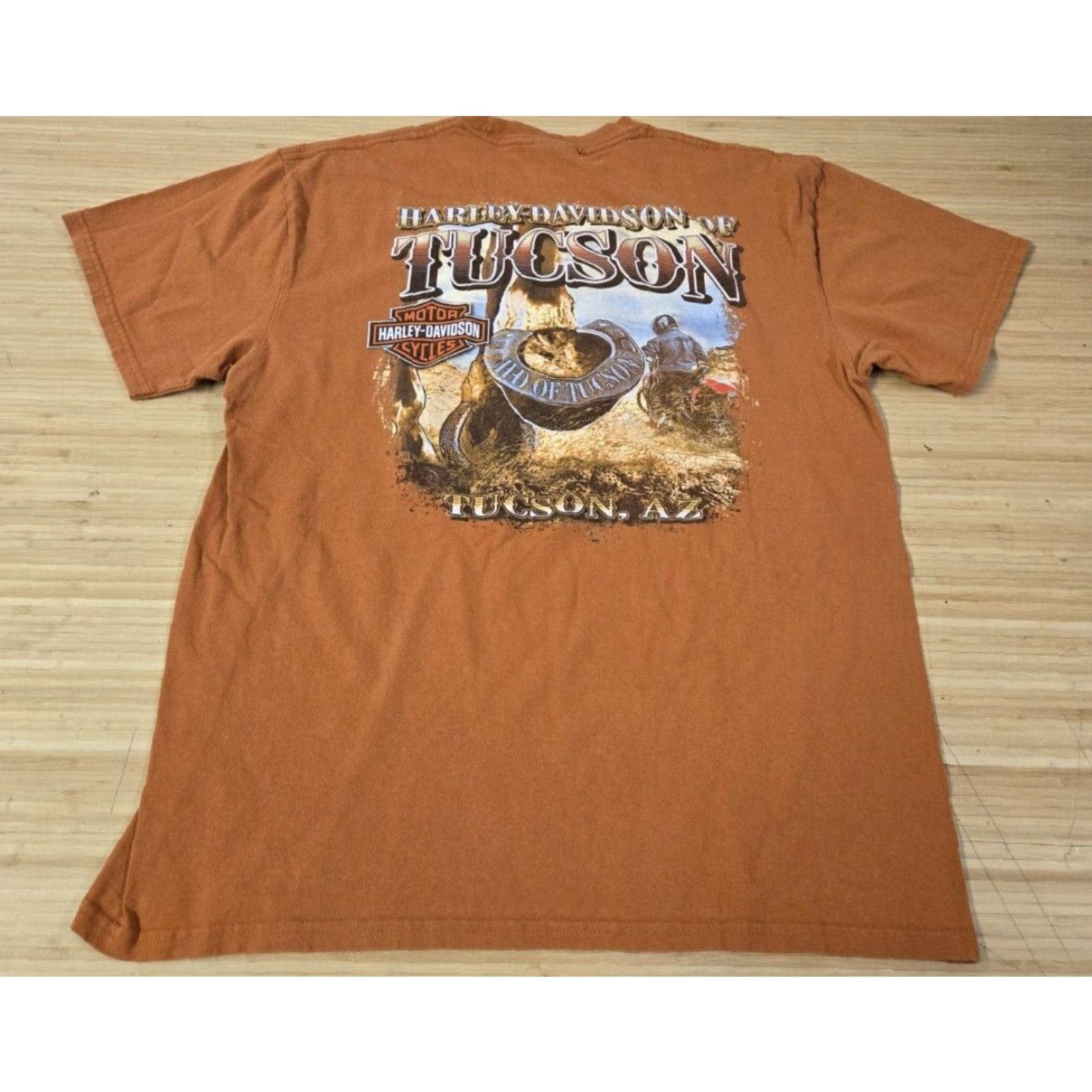 Harley Davidson VINTAGE Harley-Davidson T-Shirt Men L Orange Graphic Print Eagle Horse Desert Biker Motorcycle 2010s Double-Sided Size US L / EU 52-54 / 3 - 4 Thumbnail