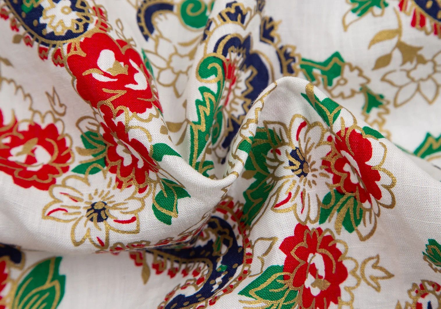 Junya Watanabe Colorful Paisley Print Anorak Jacket in White Green Red Size US S / EU 44-46 / 1 - 16 Thumbnail