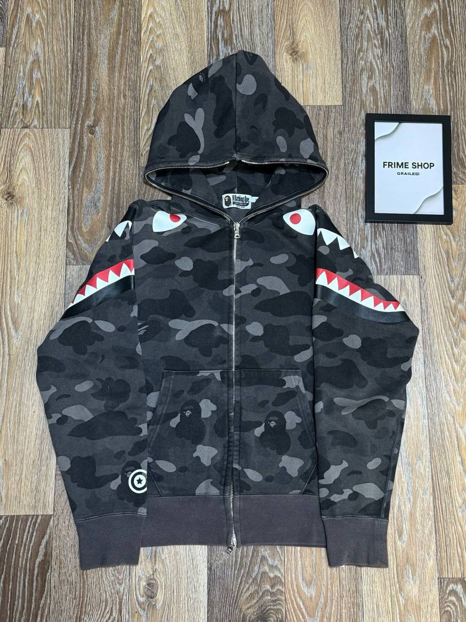Bape Bape Black/Grey Color Camo Shark Zip Hoodie Size US S / EU 44-46 / 1 - 1 Thumbnail