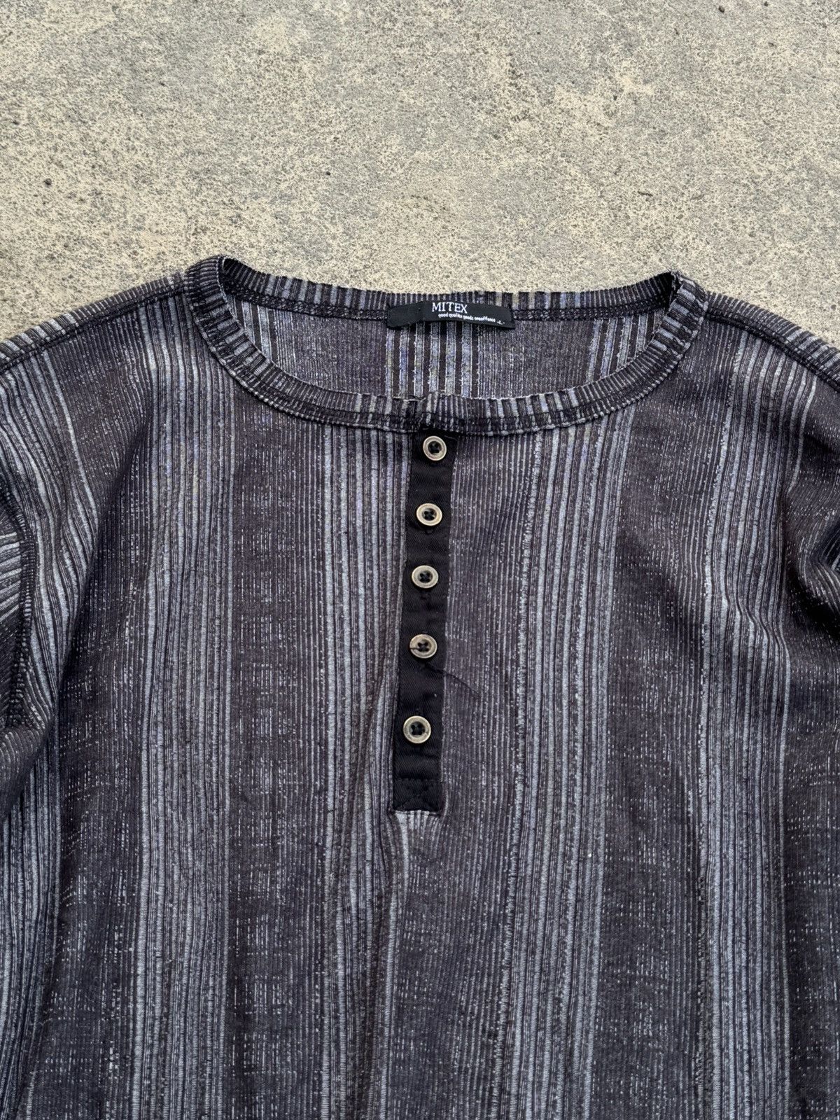 Shellac Mitex Thermal Half Button Long Sleeve Japanese Vkei Size US L / EU 52-54 / 3 - 4 Thumbnail