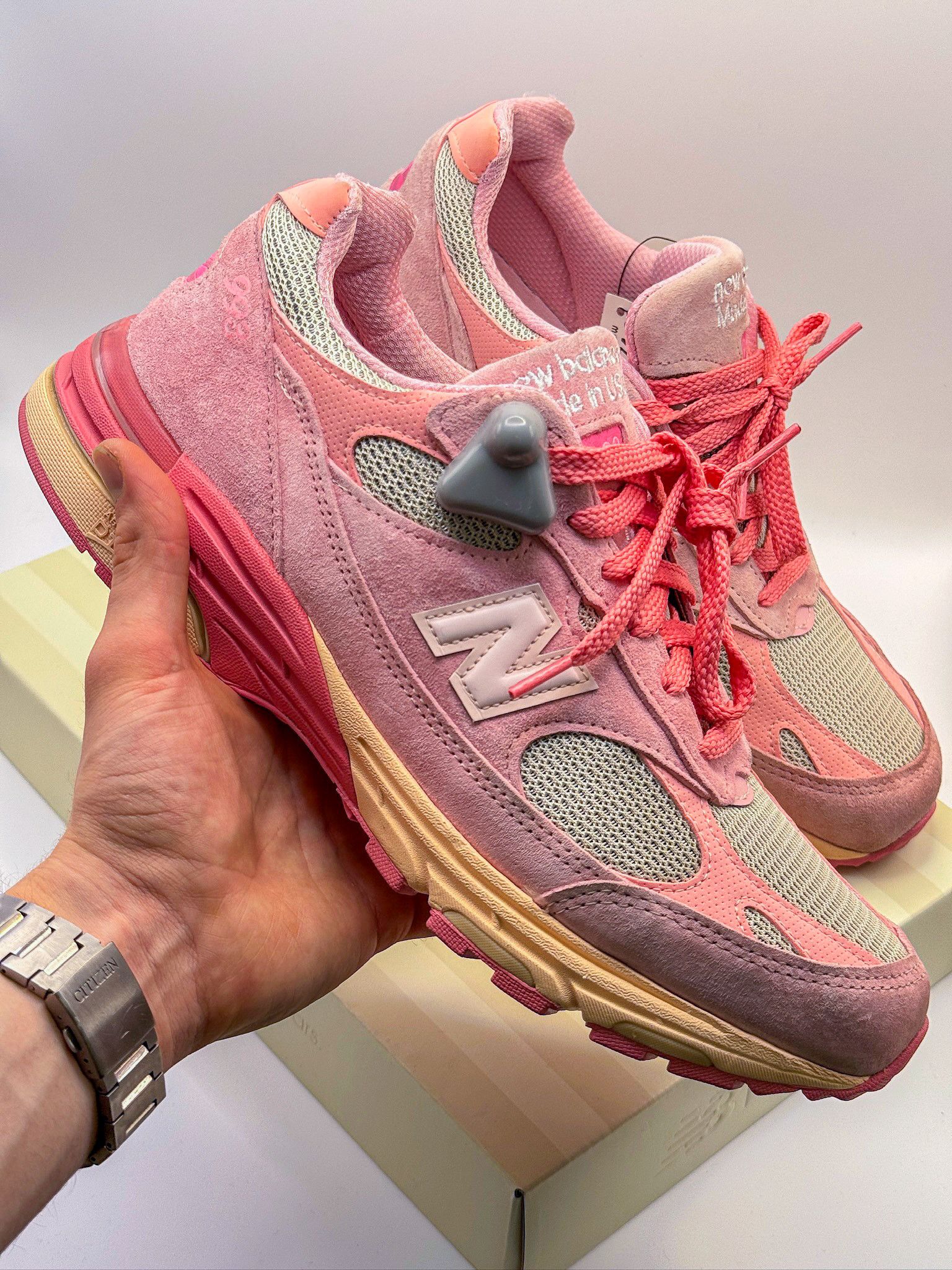 Joe Freshgoods × New Balance New Balance 993 x Joe Freshgoods Performance Art Powder Pink Size US 10 / EU 43 - 3 Thumbnail