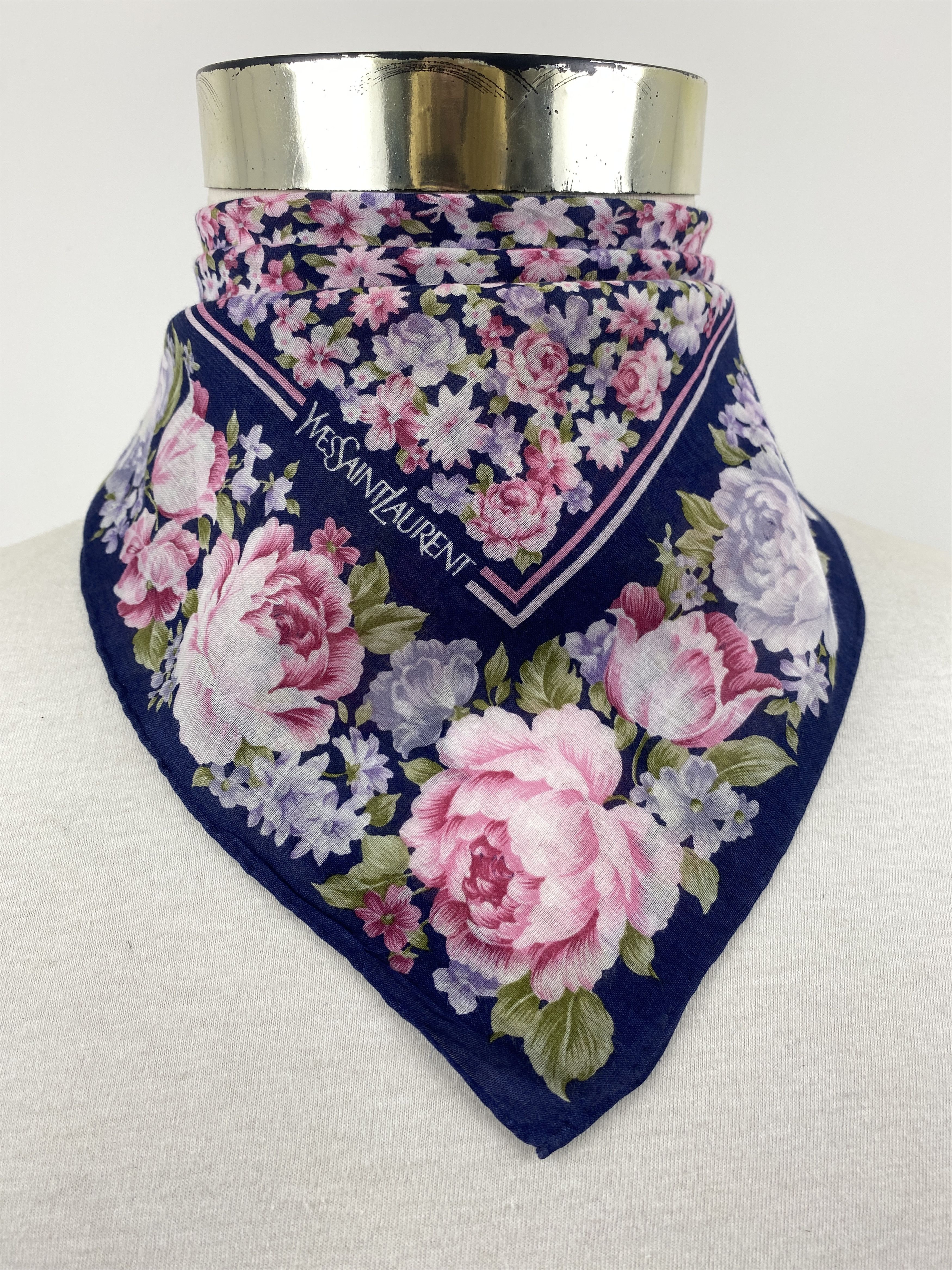Yves Saint Laurent Yves Saint Laurent Handkerchief / Neckerchief HKC0764 Size ONE SIZE - 2 Thumbnail
