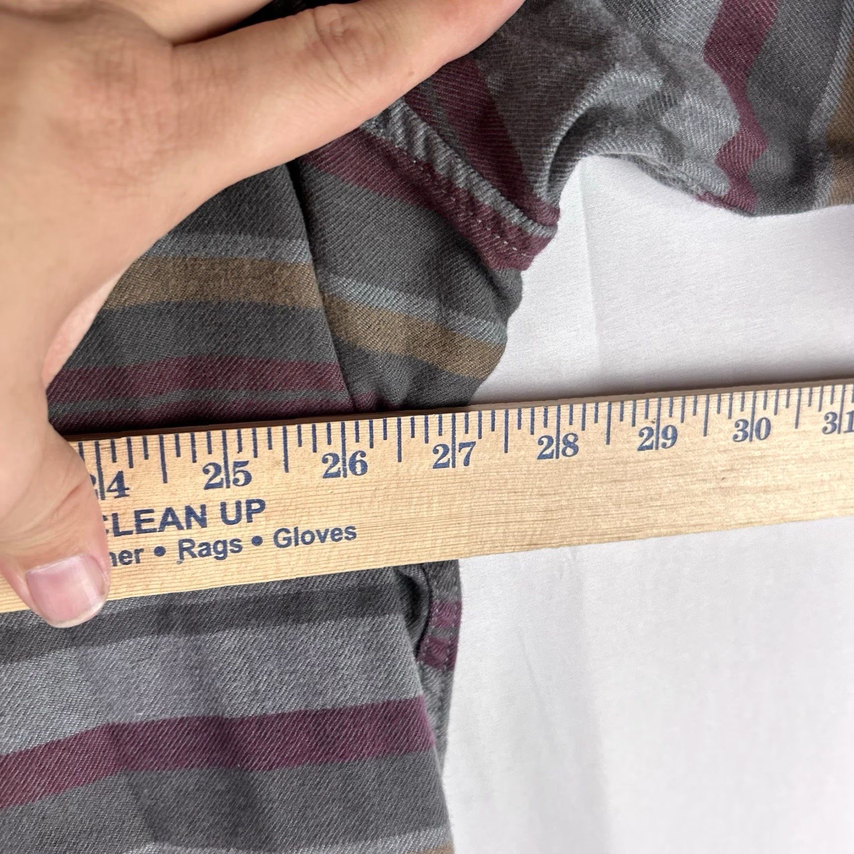 Eddie Bauer Eddie Bauer Long Sleeve Shirt Mens 2XL Relaxed Gray Red Striped Button-Down Shirt Size US XXL / EU 58 / 5 - 6 Thumbnail