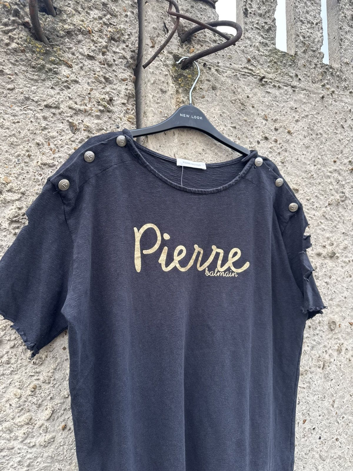 Pierre Balmain Balmain Distressed T-Shirt Archival Size US M / EU 48-50 / 2 - 4 Thumbnail