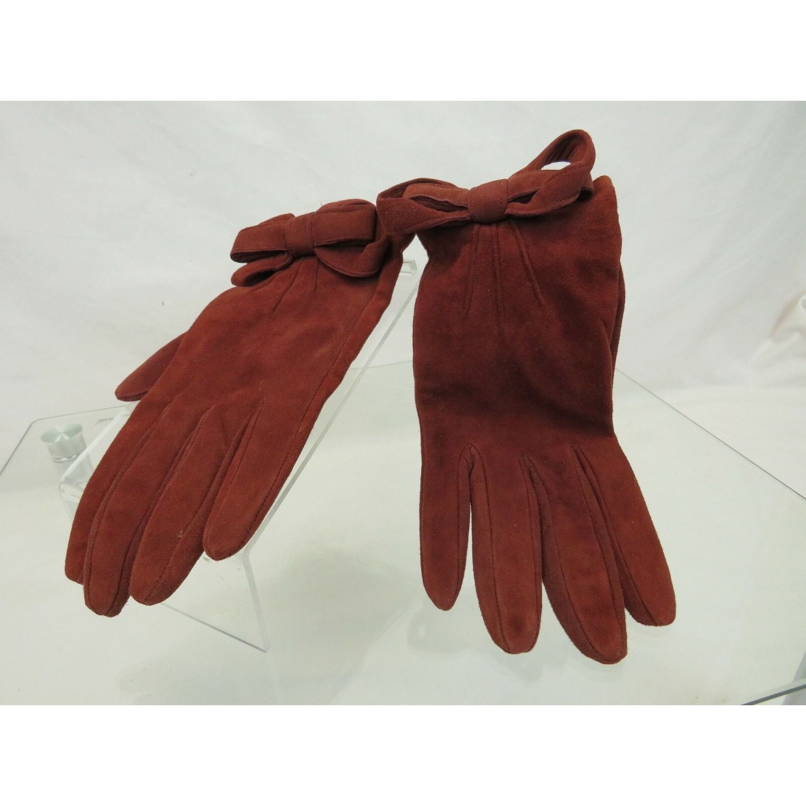 Valentino NWT VALENTINO GARAVANI BURGUNDY SUEDE BOW GLOVES 8 ITALY Size ONE SIZE - 10 Thumbnail