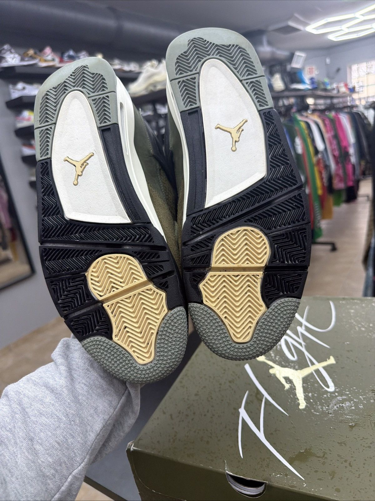 Jordan Brand Air Jordan 4 Craft ‘Olive’ Men’s Size 12 Pre-owned Sneakers Size US 12 / EU 45 - 20 Thumbnail