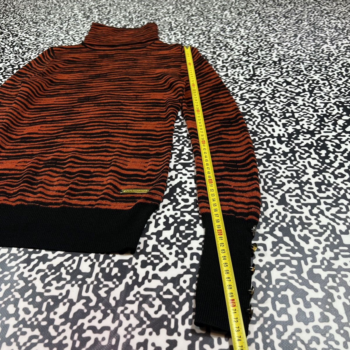 Versace Vintage Y2K Versace Tiger Striped Print Luxury Retro Sweater Size M / US 6-8 / IT 42-44 - 14 Thumbnail
