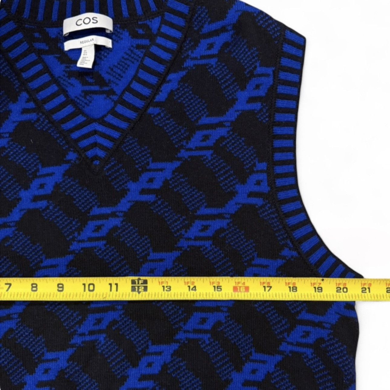 Cos COS Black/Blue Patterned Wool-Blend Sweater Vest Size Large Size US L / EU 52-54 / 3 - 4 Thumbnail