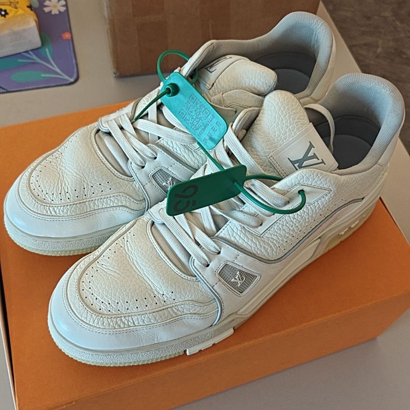 Louis Vuitton Louis Vuitton Trainer Low-top Sneakers in White 0079 Size US 12 / IT 42 - 1 Thumbnail