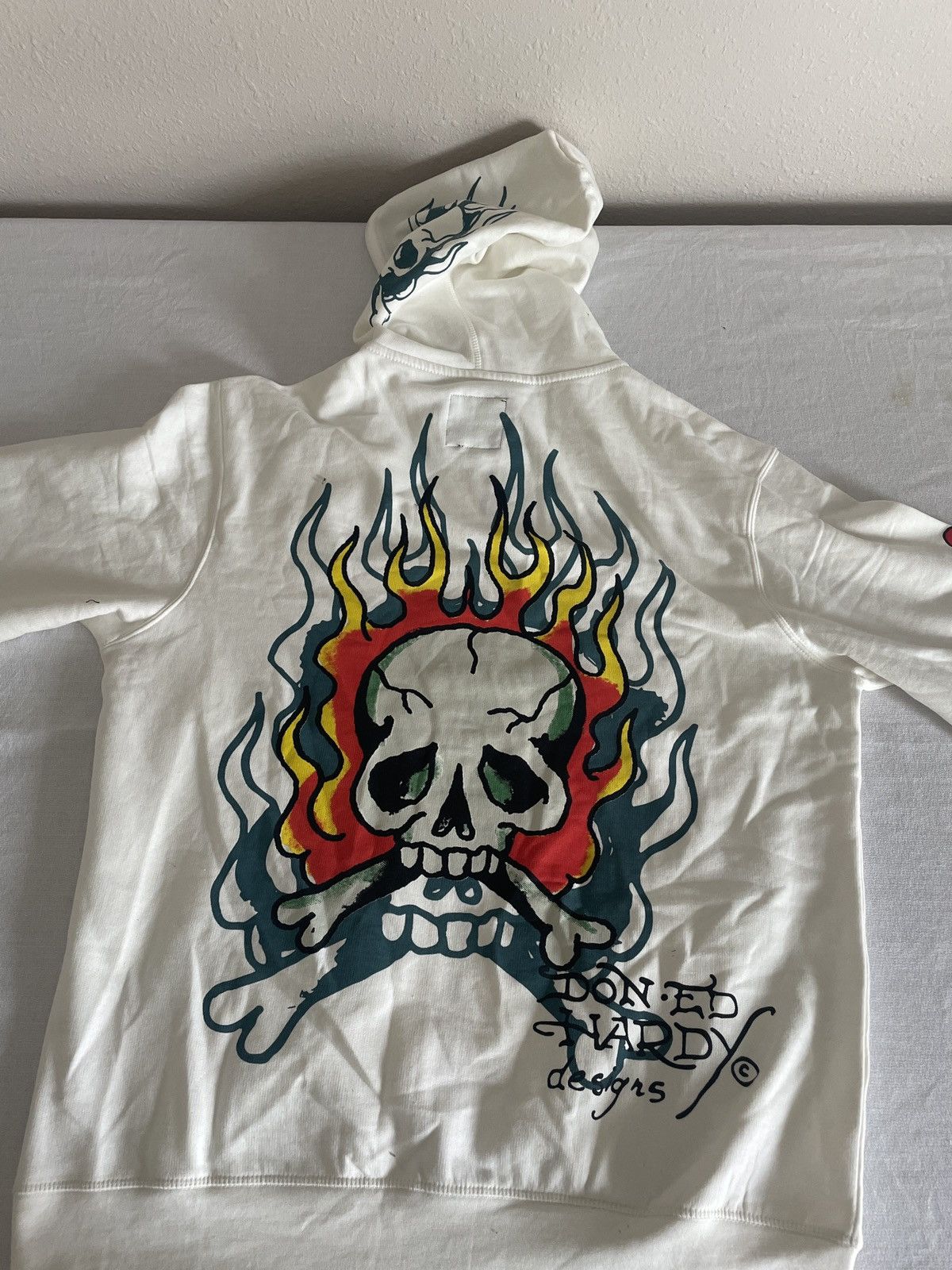 image of Christian Audigier x Ed Hardy Flame Skull Vintage Y2K in White, Men's (Size Medium)