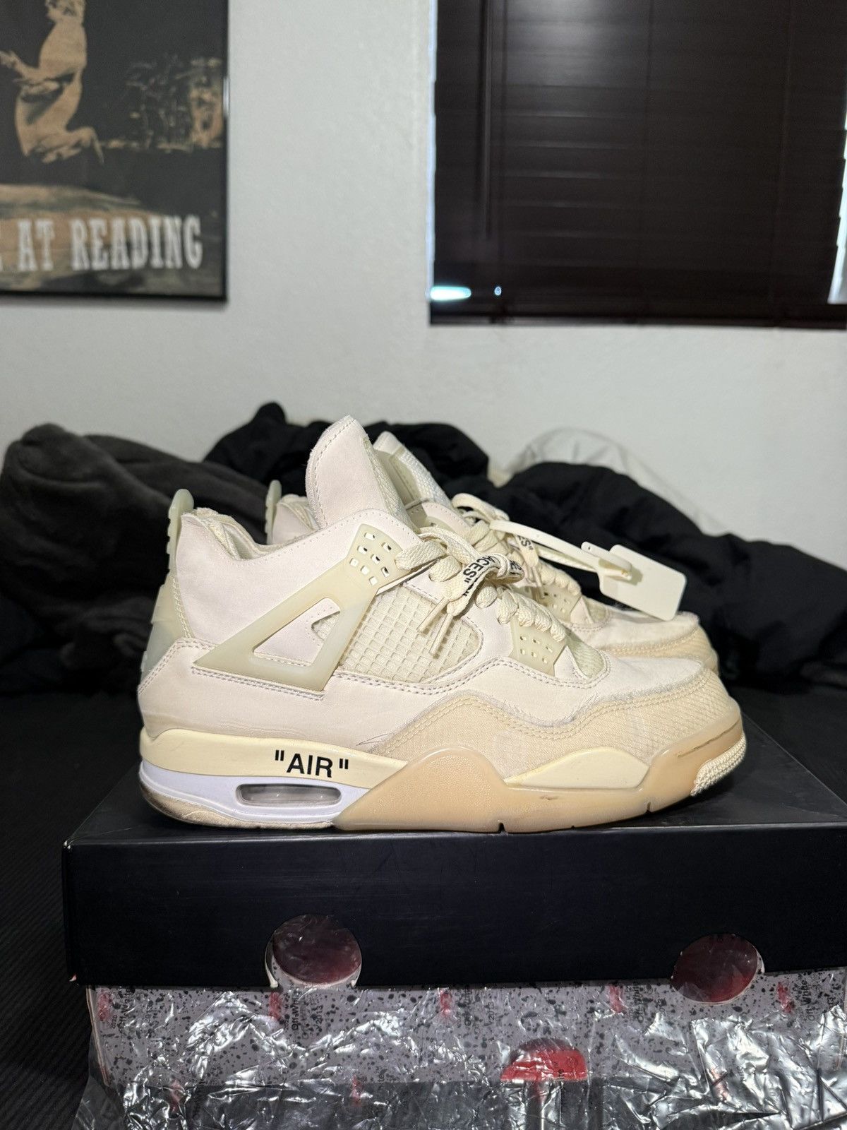 Jordan Brand × Off-White Air Jordan 4 Retro Off-White Sail Size US 9.5 / EU 42-43 - 1 Thumbnail