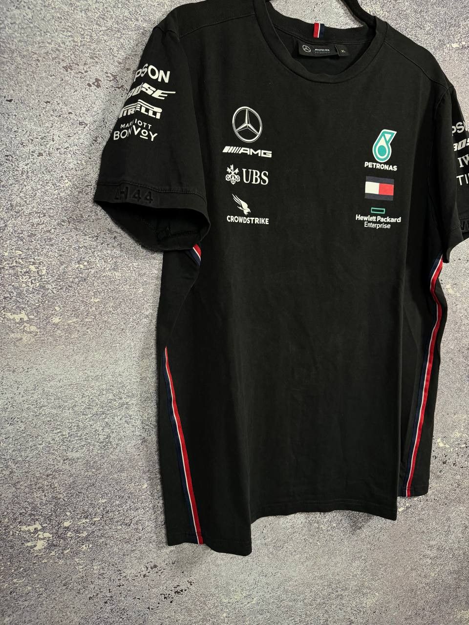 Formula 1 × Mercedes-Benz Petronas AMG Mercedes-Benz Racing Team Formula 1 T-Shirt Size US XL / EU 56 / 4 - 3 Thumbnail