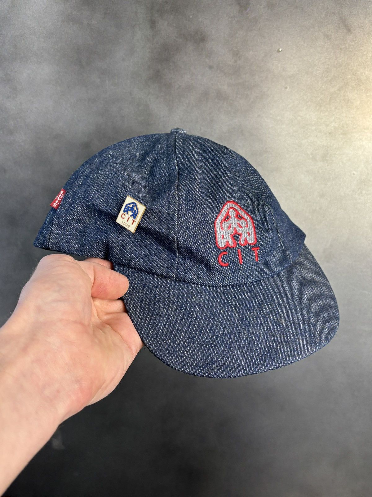 Levi's Vintage Levi's Red Tab Hat Dark Denim Snapback Blue Jean 90s Size ONE SIZE - 2 Thumbnail