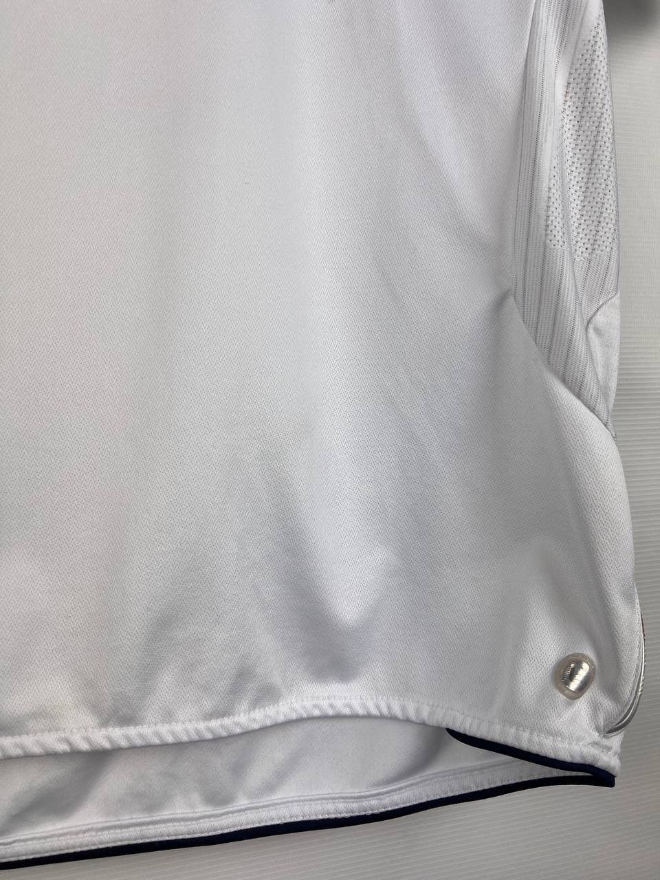 Umbro England Umbro Owen jersey size M Size US M / EU 48-50 / 2 - 6 Thumbnail
