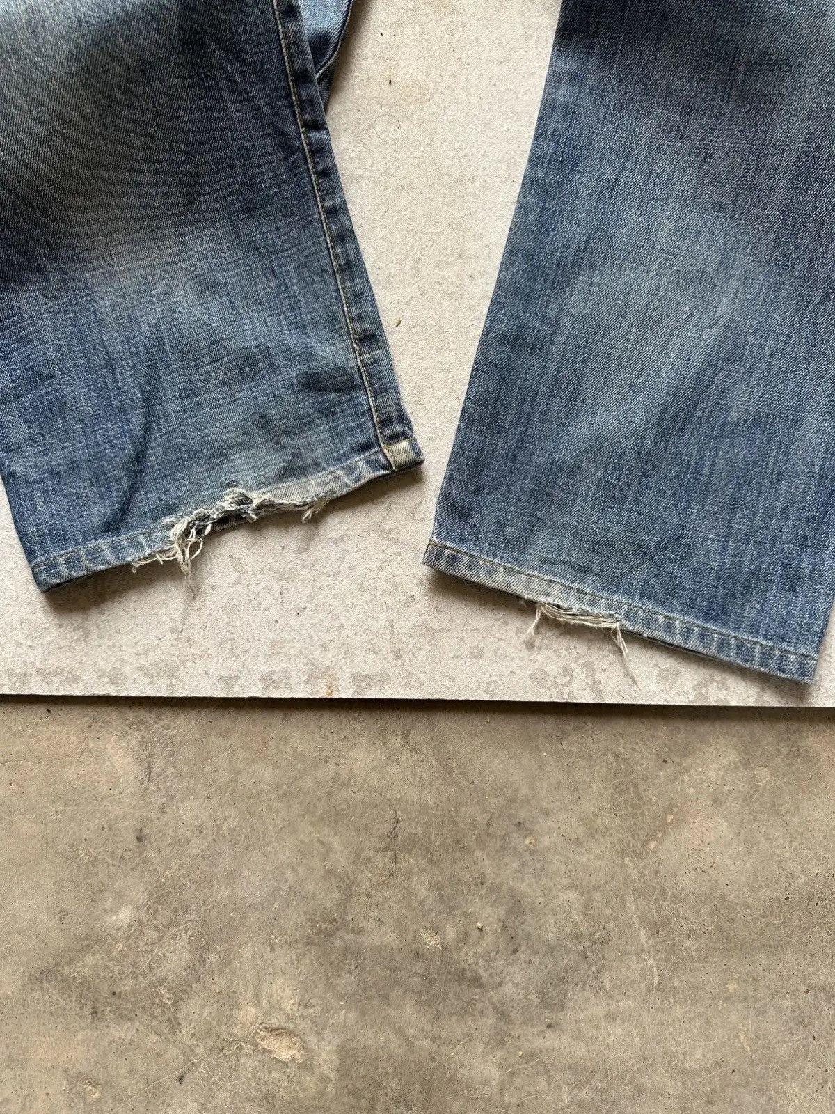 Uniqlo UNIQLO Japan Blue Washed Distressed Denim Pants Size US 36 / EU 52 - 17 Thumbnail