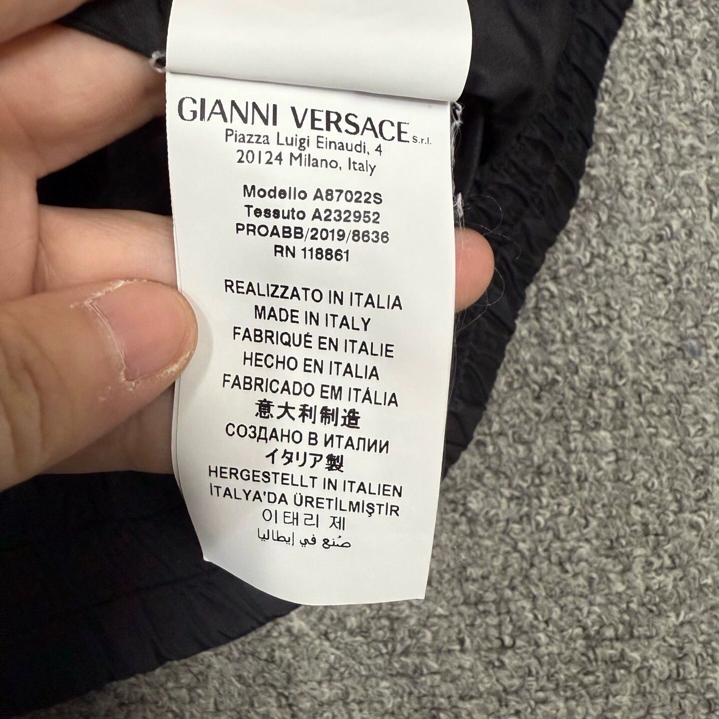 Versace Versace Black Gold Thread Logo Nylon Jacket 50 99 New Size US M / EU 48-50 / 2 - 4 Thumbnail