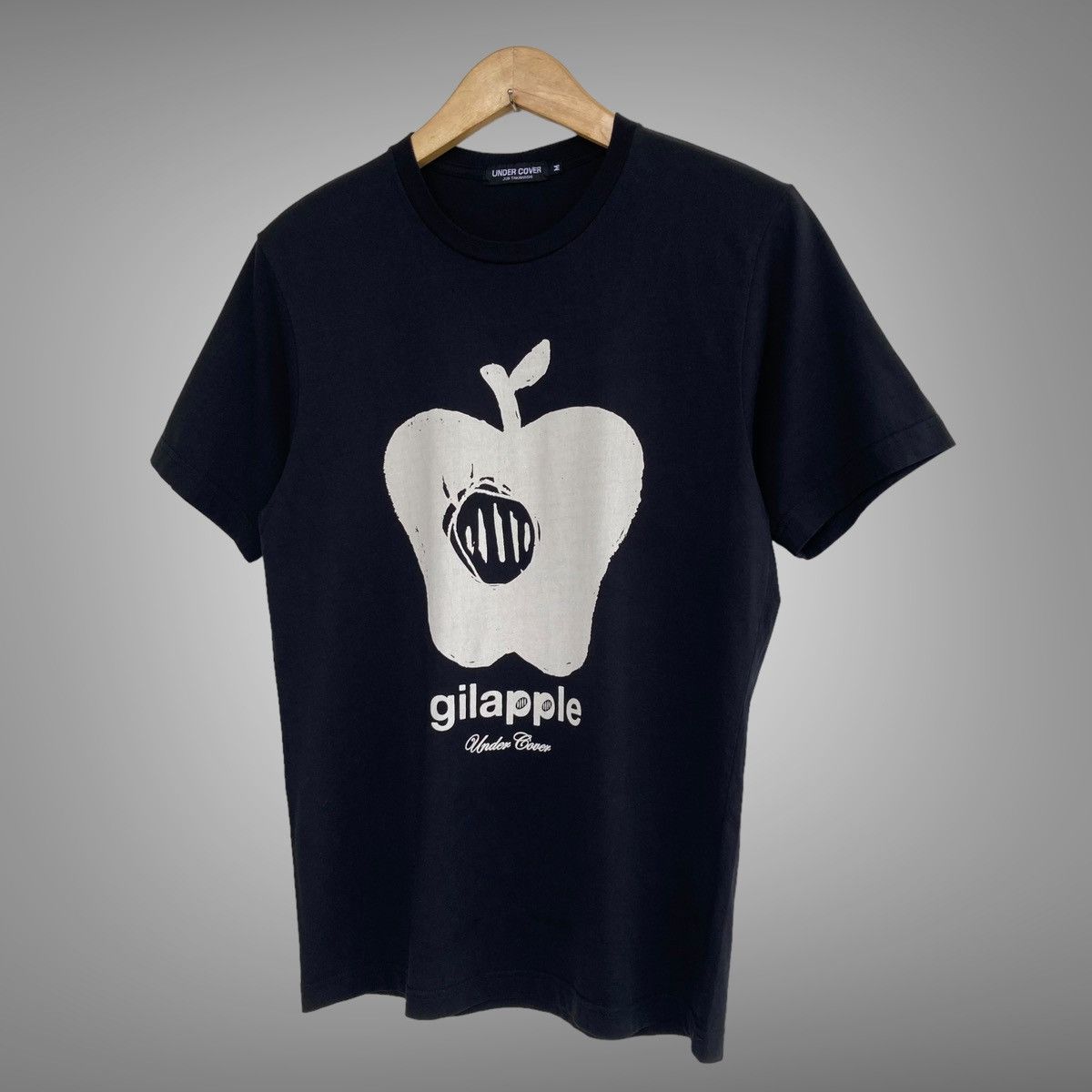 Jun Takahashi × Undercover 📢SENDOFFER📢 Undercover Gilapple Tee Size US M / EU 48-50 / 2 - 3 Thumbnail
