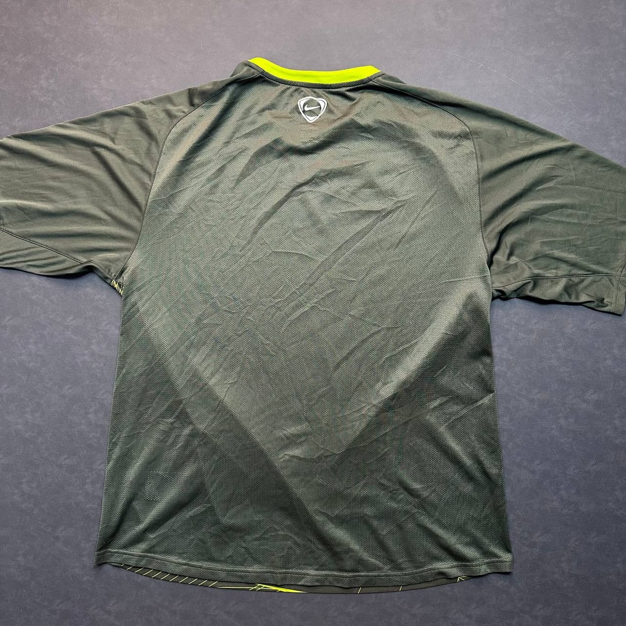 Nike Nike Rare Vintage Y2K Supreme Kith T-Shirt Size US XL / EU 56 / 4 - 4 Thumbnail