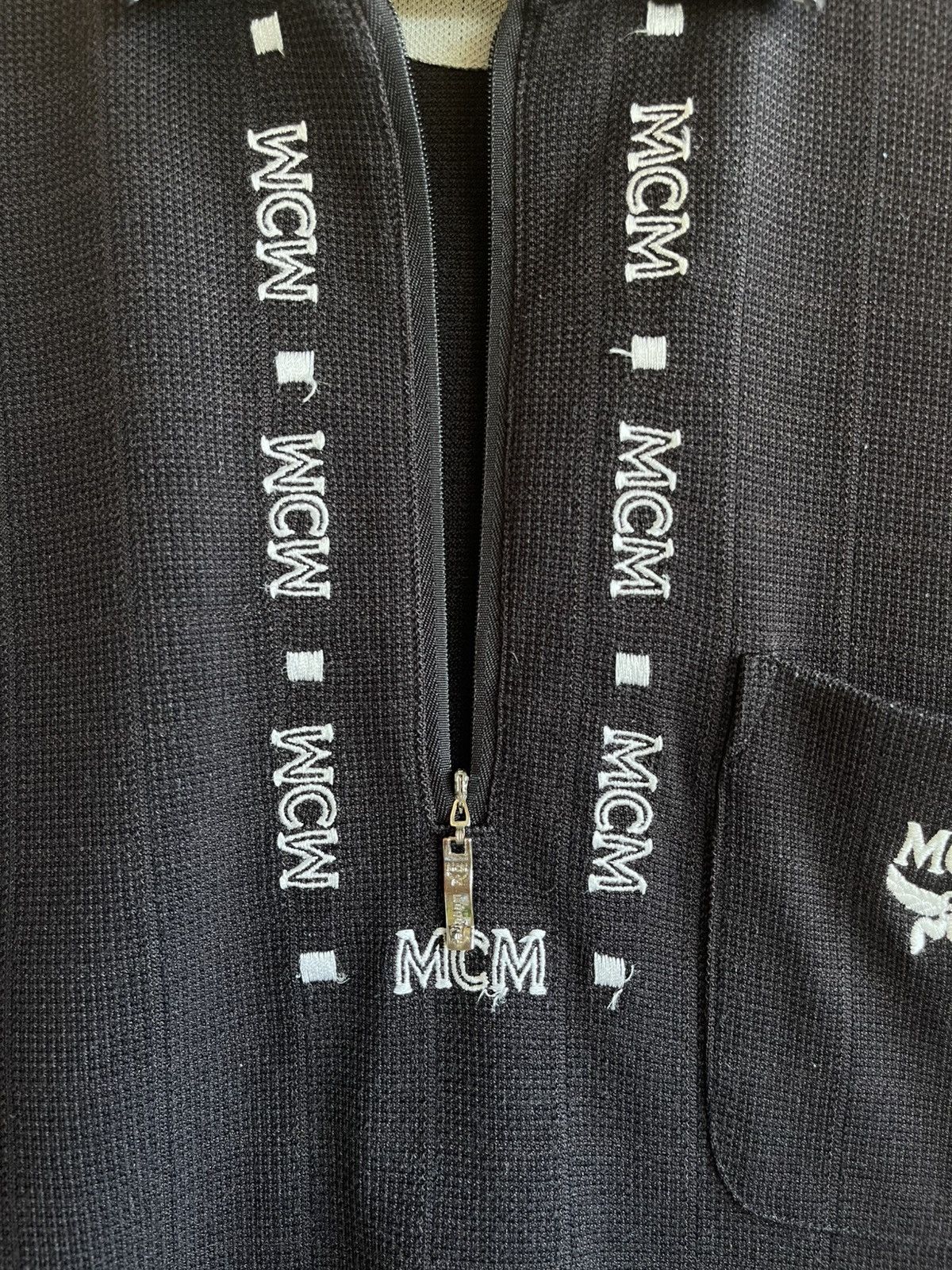 MCM Vintage’90s🔥MCM🔥Embroidery Logo Half Zip Polo L/S Size US L / EU 52-54 / 3 - 5 Thumbnail