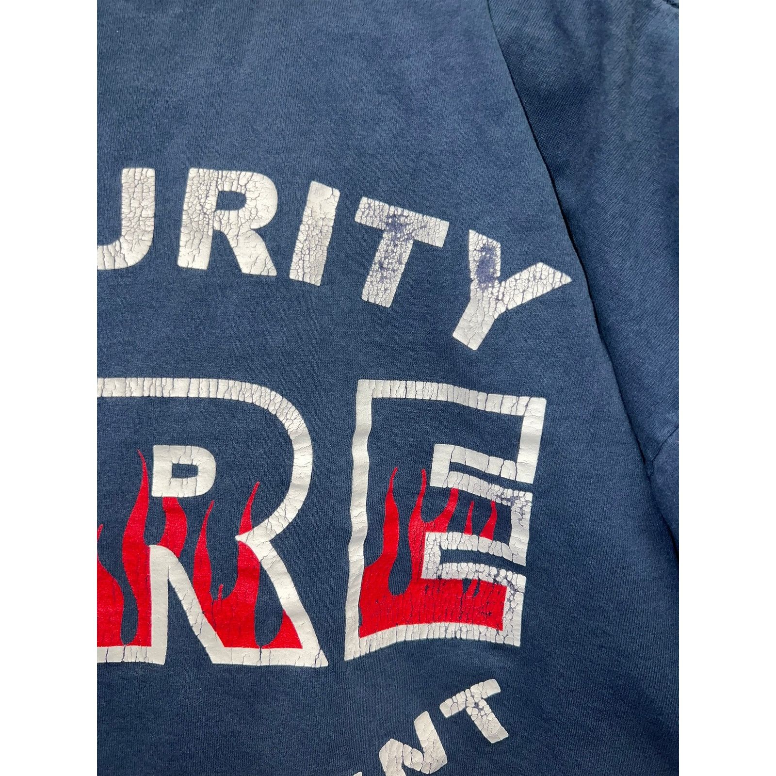 Gildan Vintage Security Fire Department Shirt Fire Fighter VTG XL Size US XL / EU 56 / 4 - 8 Thumbnail