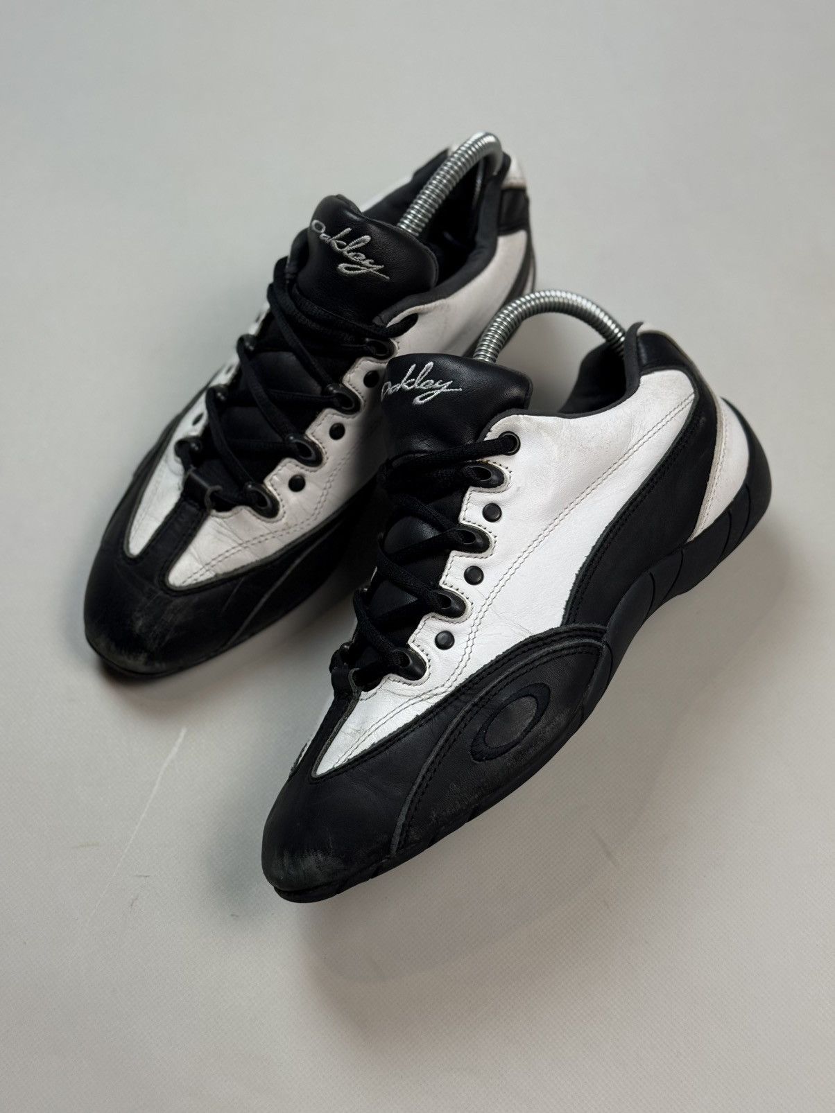 Oakley Archive 00s Oakley Leather Low Top Racing Sneakers Shoes Size US 8.5 / IT 38.5 - 15 Thumbnail