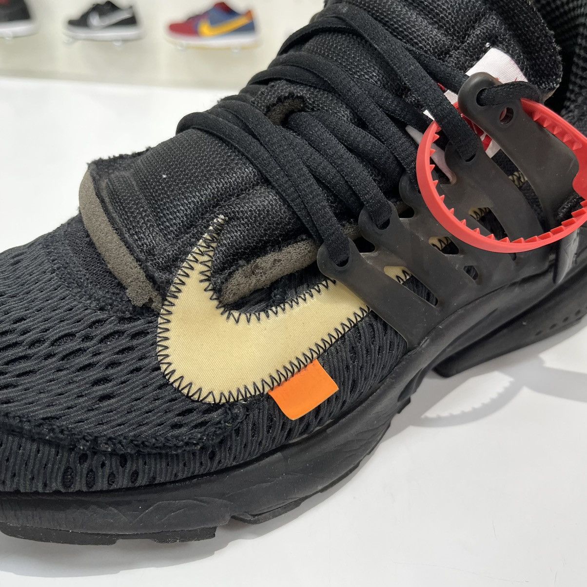 Nike Nike Air Presto x Off-White Black (2018) Size US 11 / EU 44 - 14 Thumbnail