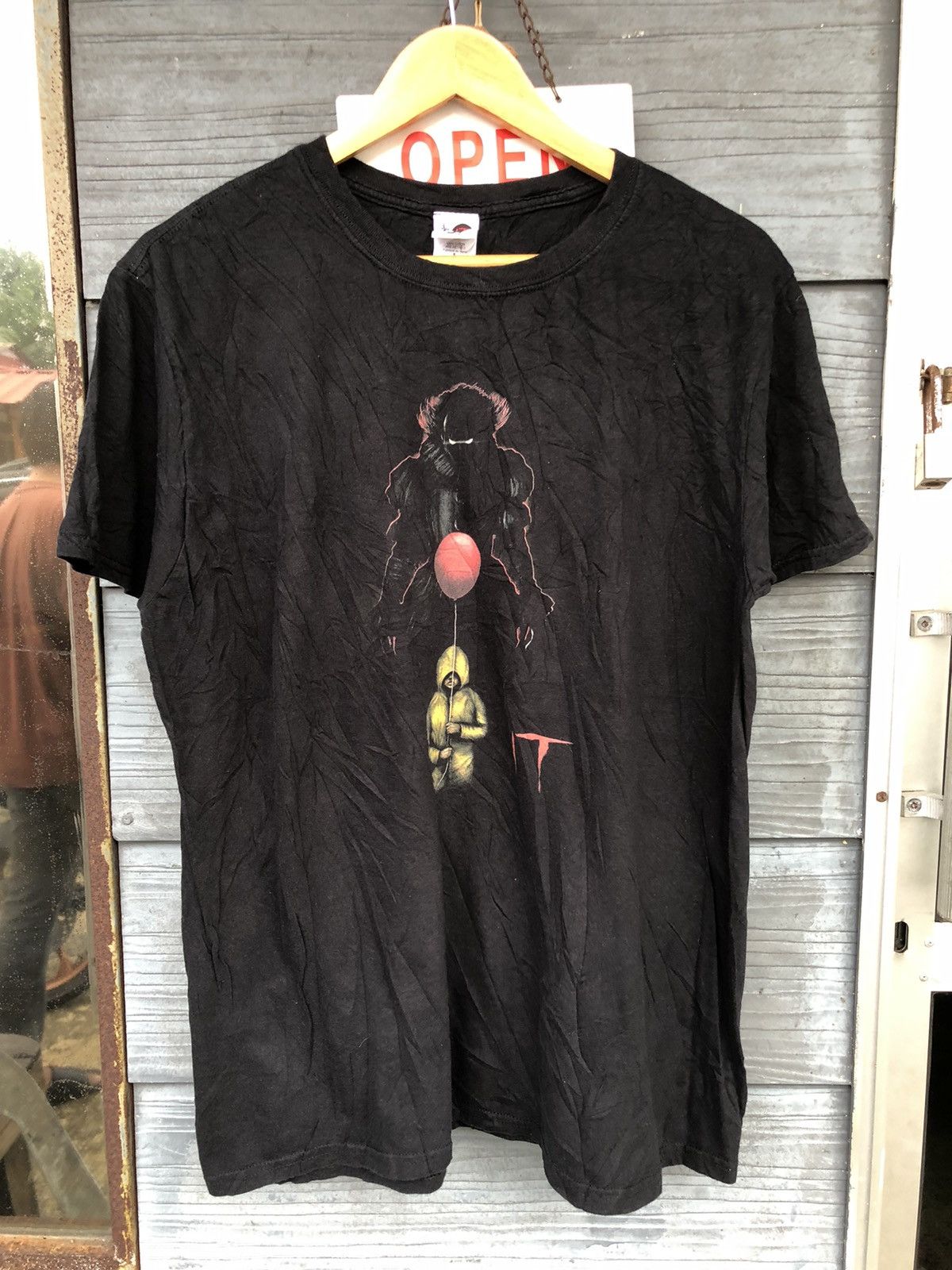 Vintage 🔥Vintage RARE🔥Steal Horror IT Movie Pennywise Tee Size US L / EU 52-54 / 3 - 1 Thumbnail