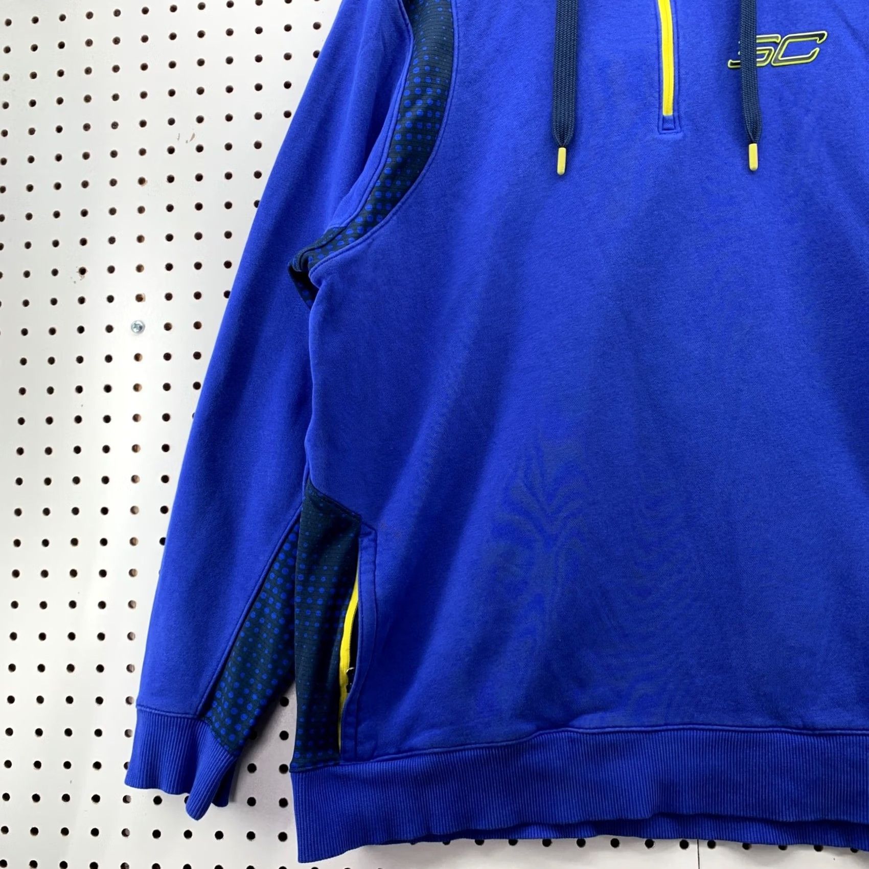 Under Armour Under Armour Hoodie Sweatshirt Men XL Blue Logo Embroidered Pullover Hawaiian Curry? Size US XL / EU 56 / 4 - 4 Thumbnail