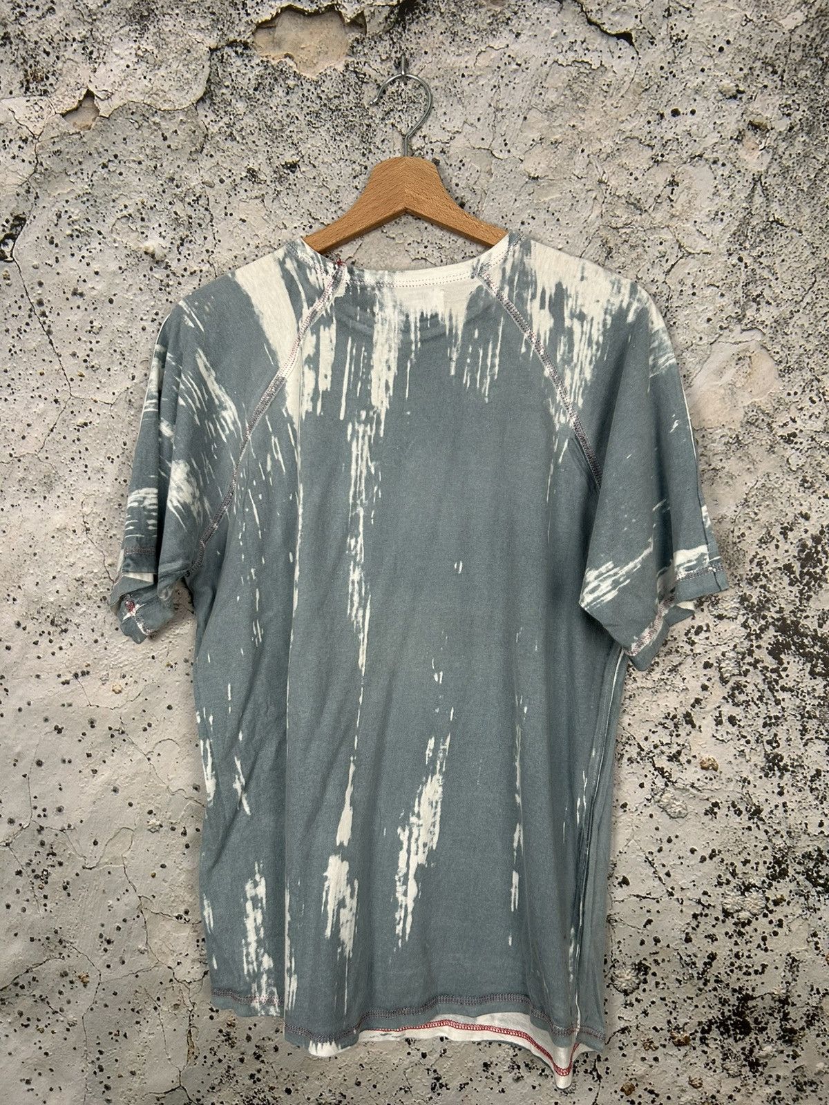 Vintage Vintage Grunge Avant Garde Alternative Tee Punk Skate Size US L / EU 52-54 / 3 - 4 Thumbnail
