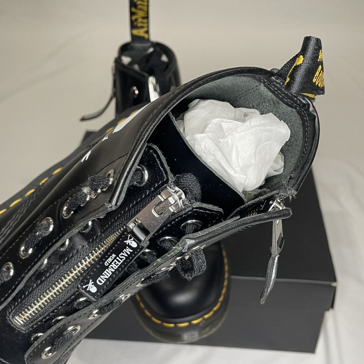 Dr. Martens × Mastermind Japan 1460 x Mastermind Size US 9 / EU 42 - 8 Thumbnail