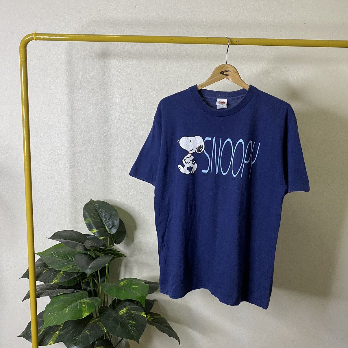 Peanuts Vintage 1990s Peanuts Snoopy Cartoon Network Tee Size US M / EU 48-50 / 2 - 1 Thumbnail