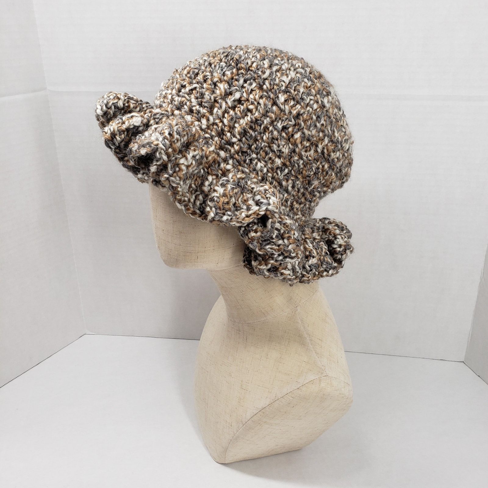 Handmade Handmade Crochet Brown Ruffle Bucket Hat Bohemian Casual Size ONE SIZE - 1 Thumbnail