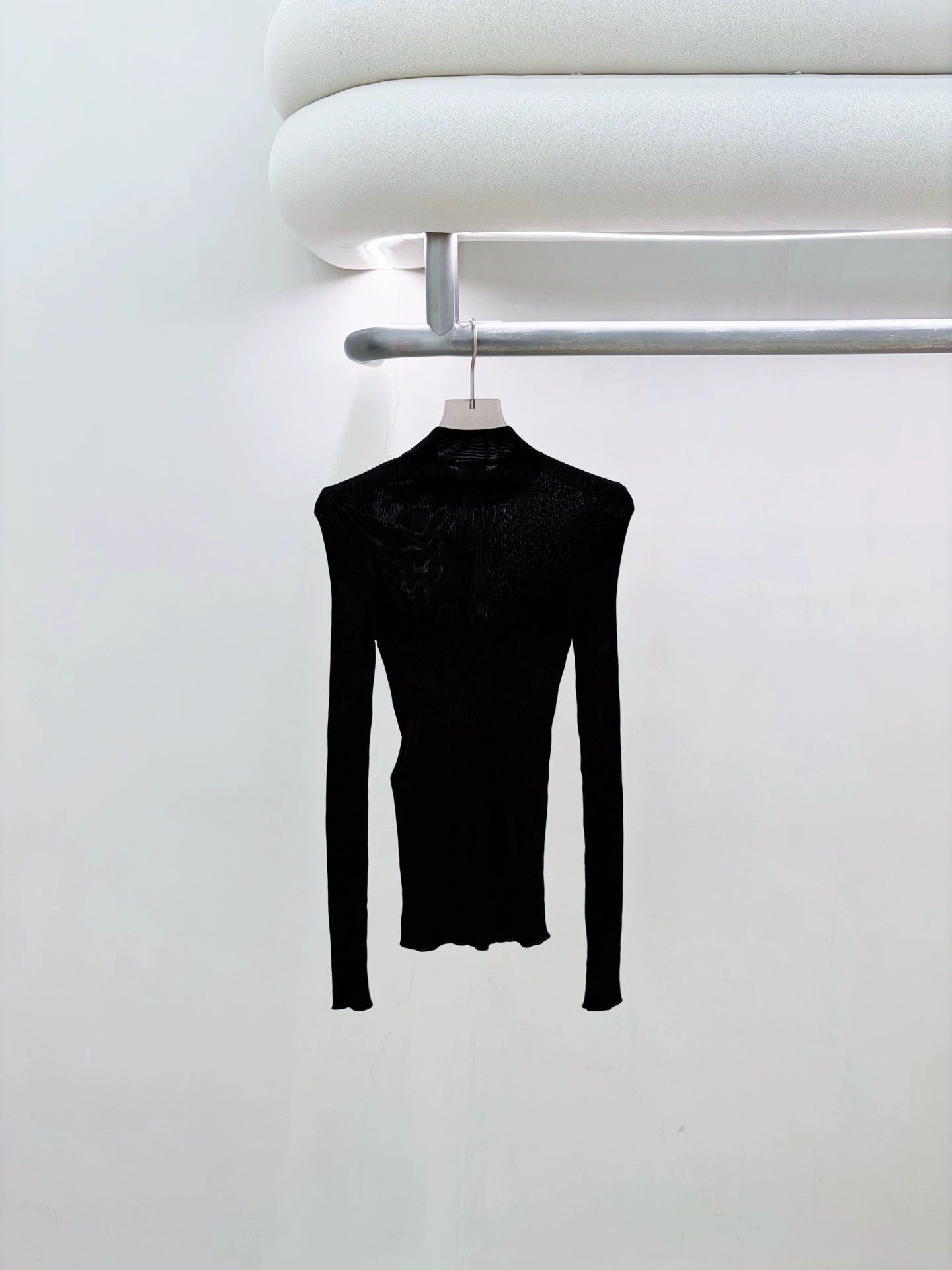Yves Saint Laurent YSL Black Knit Top XS Size XS / US 0-2 / IT 36-38 - 2 Thumbnail