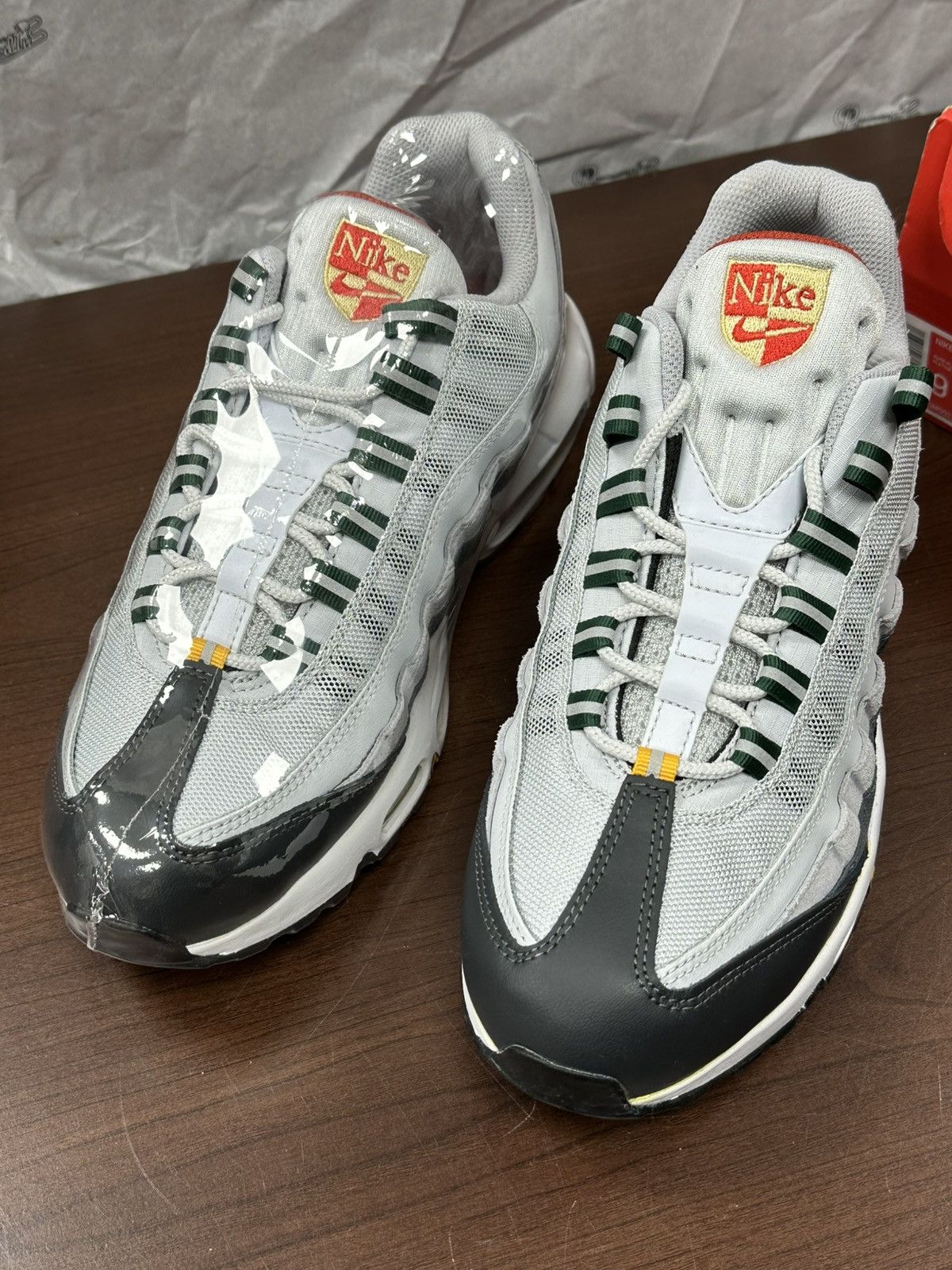 Nike Size 9 - Nike Air Max 95 Pure Platinum Gorge Green Size US 9 / EU 42 - 4 Thumbnail
