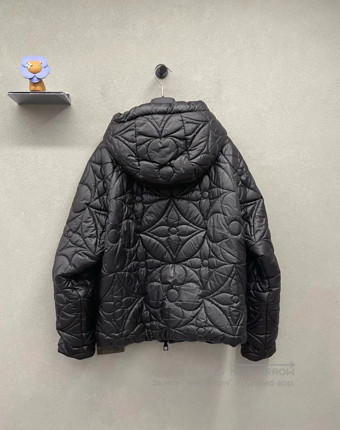 Louis Vuitton black floral quilted down jacket. Size US L / EU 52-54 / 3 - 2 Thumbnail