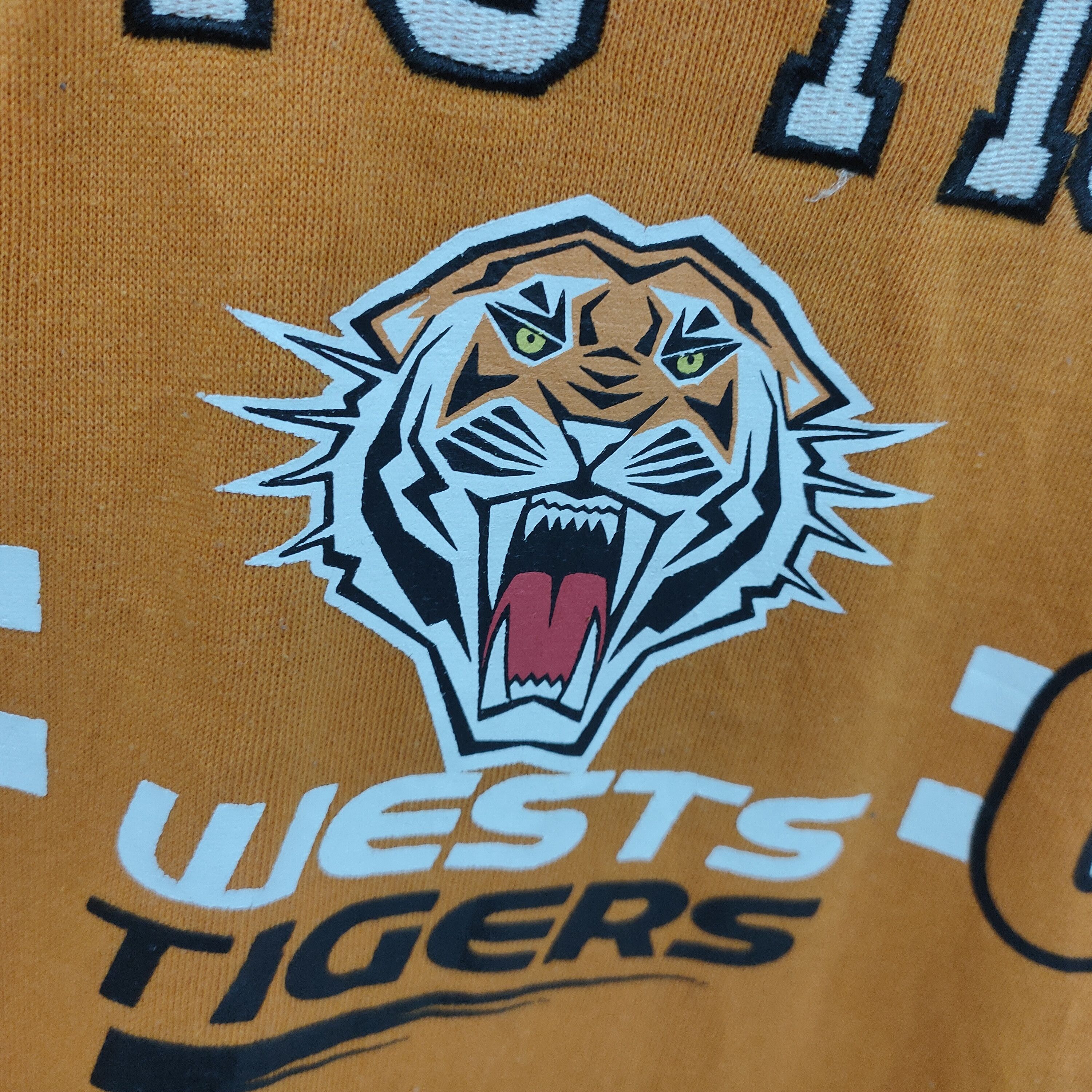Vintage Vintage Wests Tigers Rugby Sweatshirt NRL Size US M / EU 48-50 / 2 - 8 Thumbnail