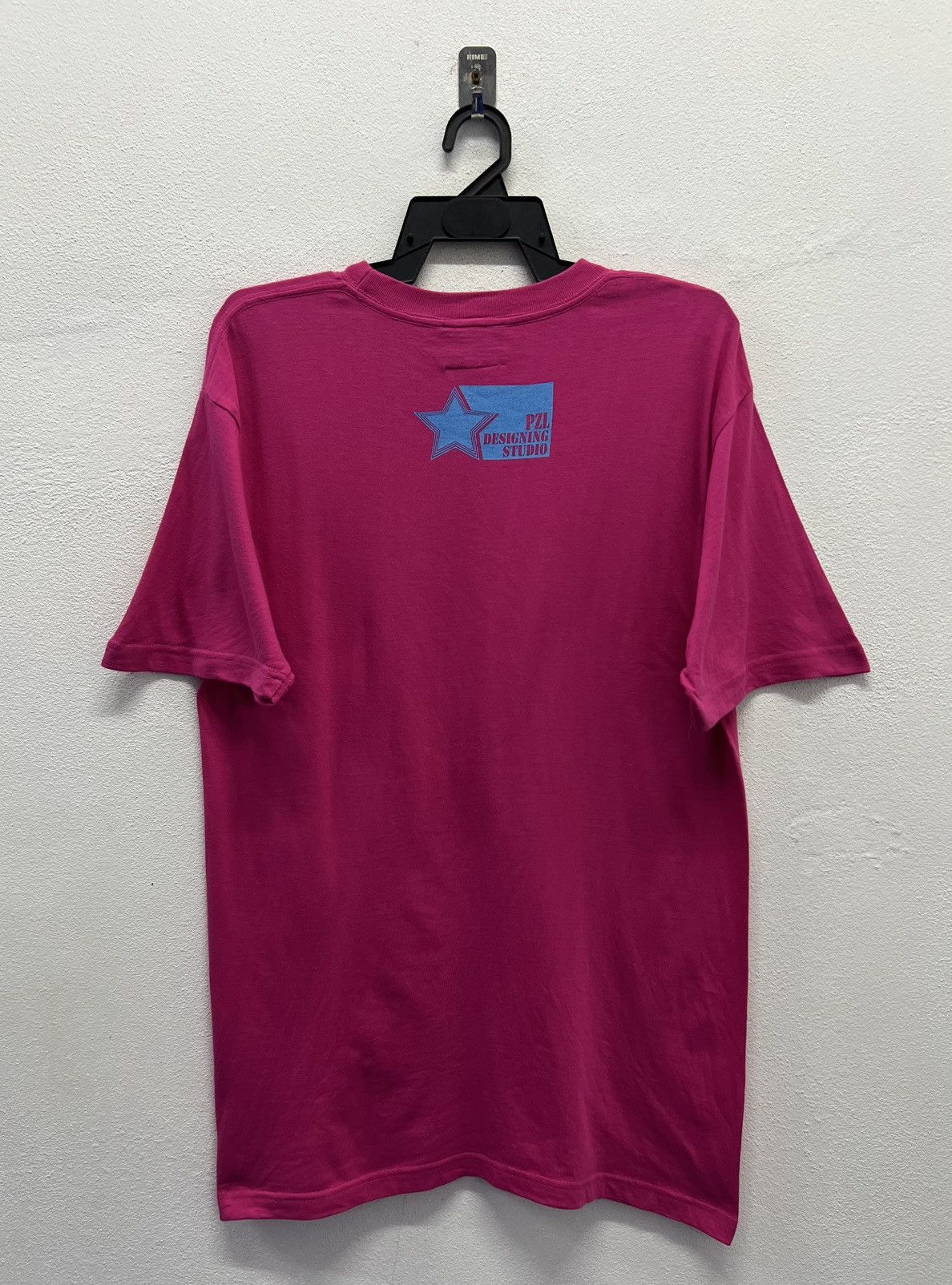 Designer × Vintage VINTAGE PZL DESIGNING STUDIO MONKEY GUN STOCK TEE SHIRT Size US L / EU 52-54 / 3 - 2 Thumbnail