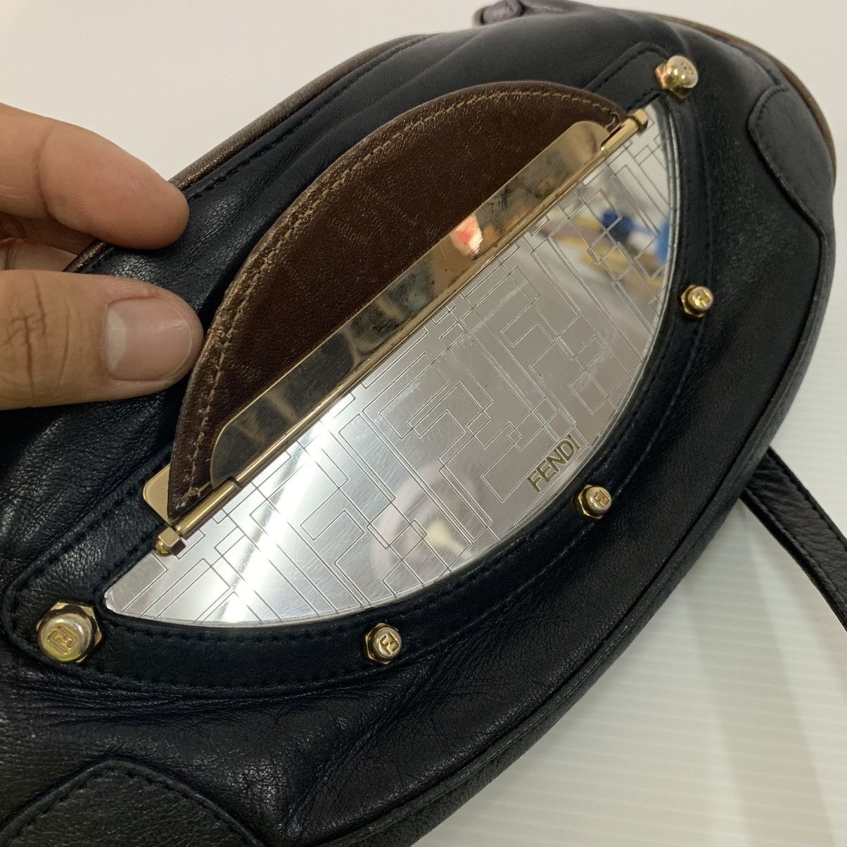 Fendi Fendi Mini Mirror Vanity Leather Small Bag Size ONE SIZE - 15 Thumbnail