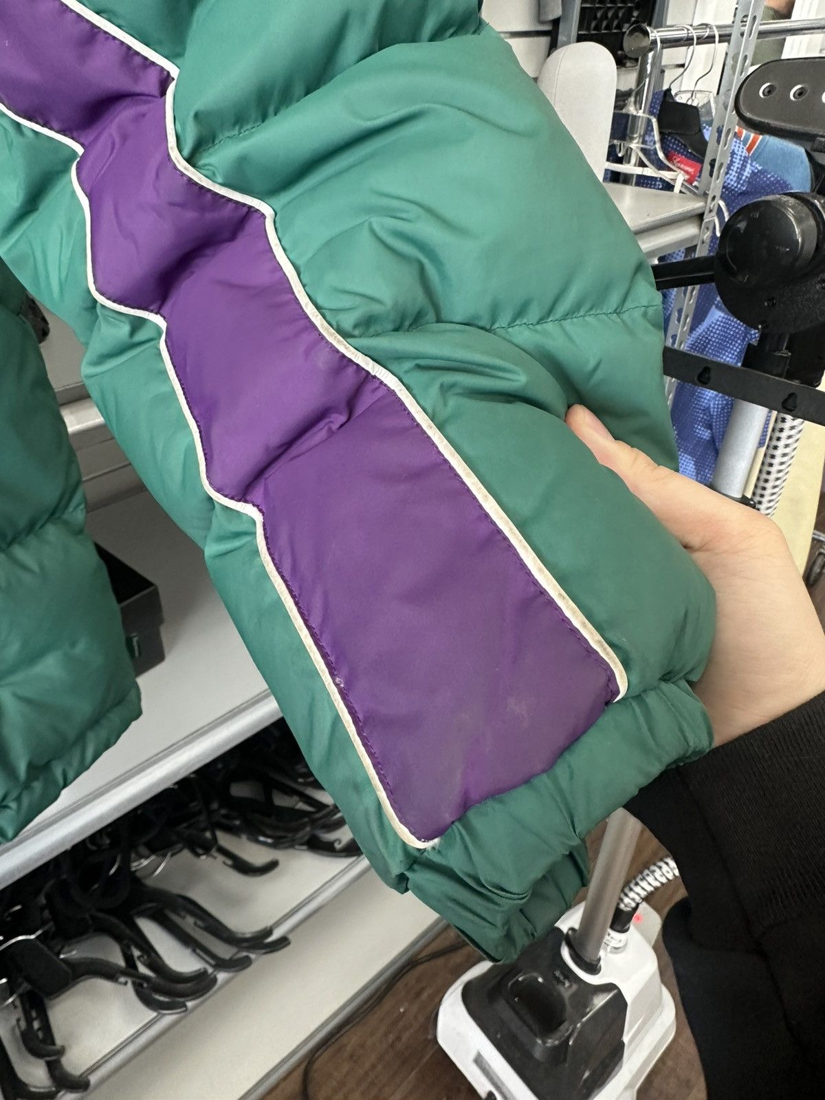 Supreme Supreme Stripe Panel Down Jacket GREEN PURPLE XL Size US XL / EU 56 / 4 - 4 Thumbnail