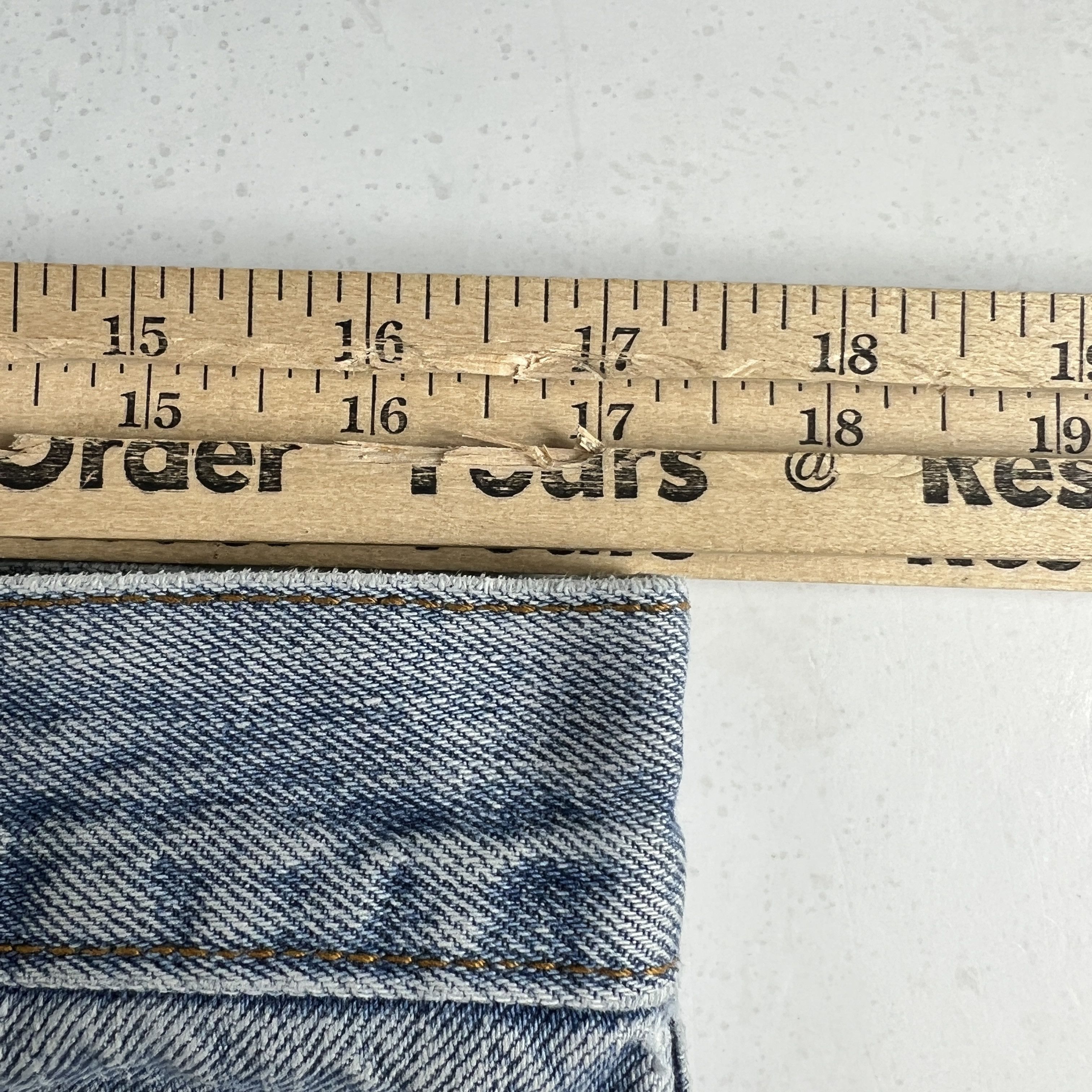 Levi's × Vintage Y2K Levi's Jeans 505 Straight Blue Faded Cotton Denim Size US 34 / EU 50 - 23 Thumbnail