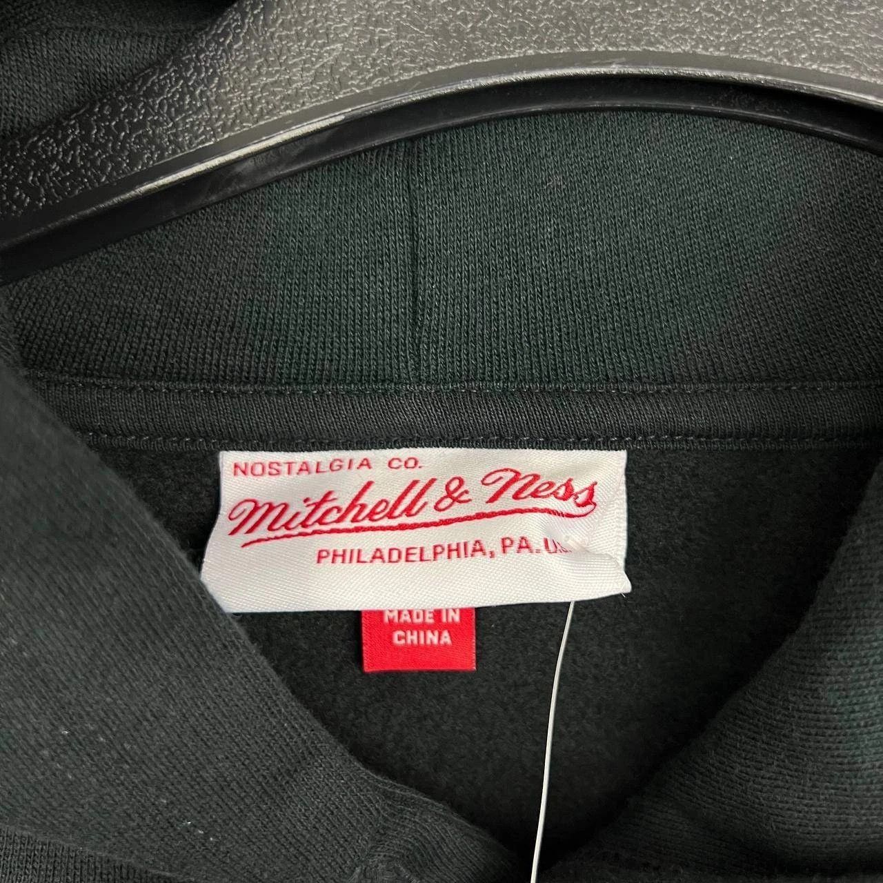 Mitchell & Ness Chicago Bulls Hoodie Men Black NBA Pullover New M Size US M / EU 48-50 / 2 - 6 Thumbnail
