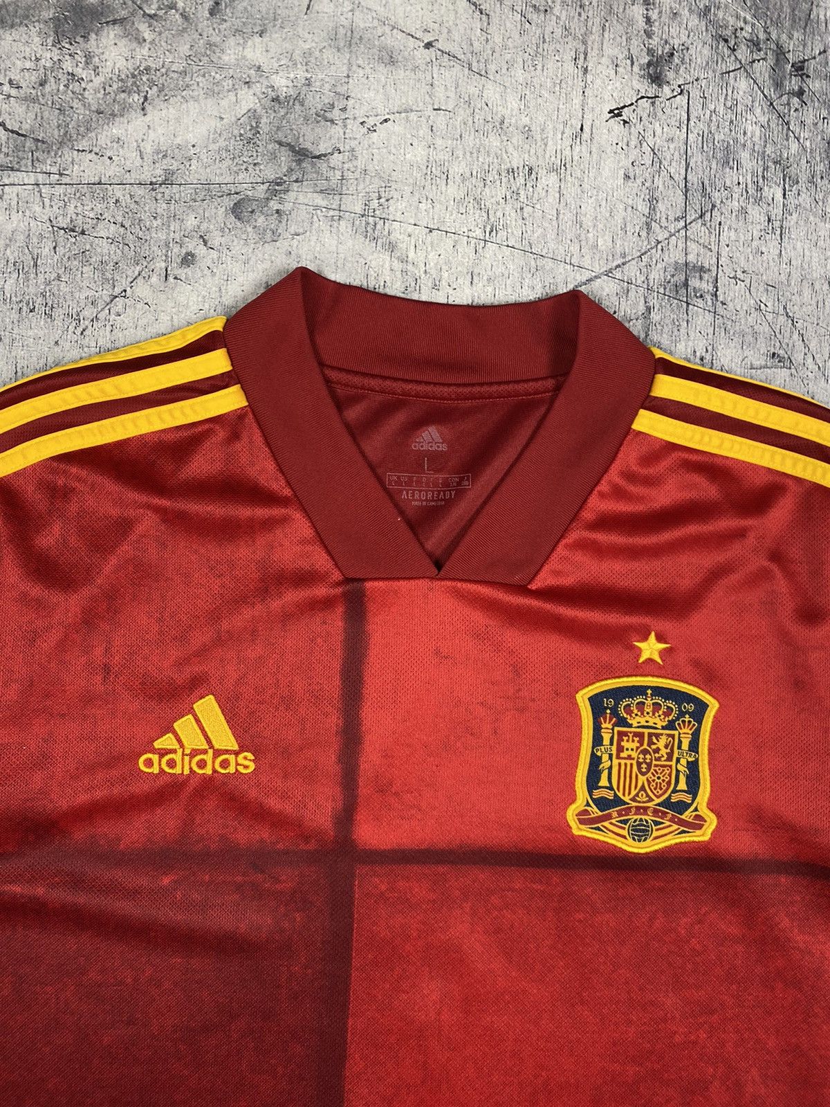 Adidas Adidas Spain Soccer Jersey T Shirts Tee Size L Size US L / EU 52-54 / 3 - 5 Thumbnail