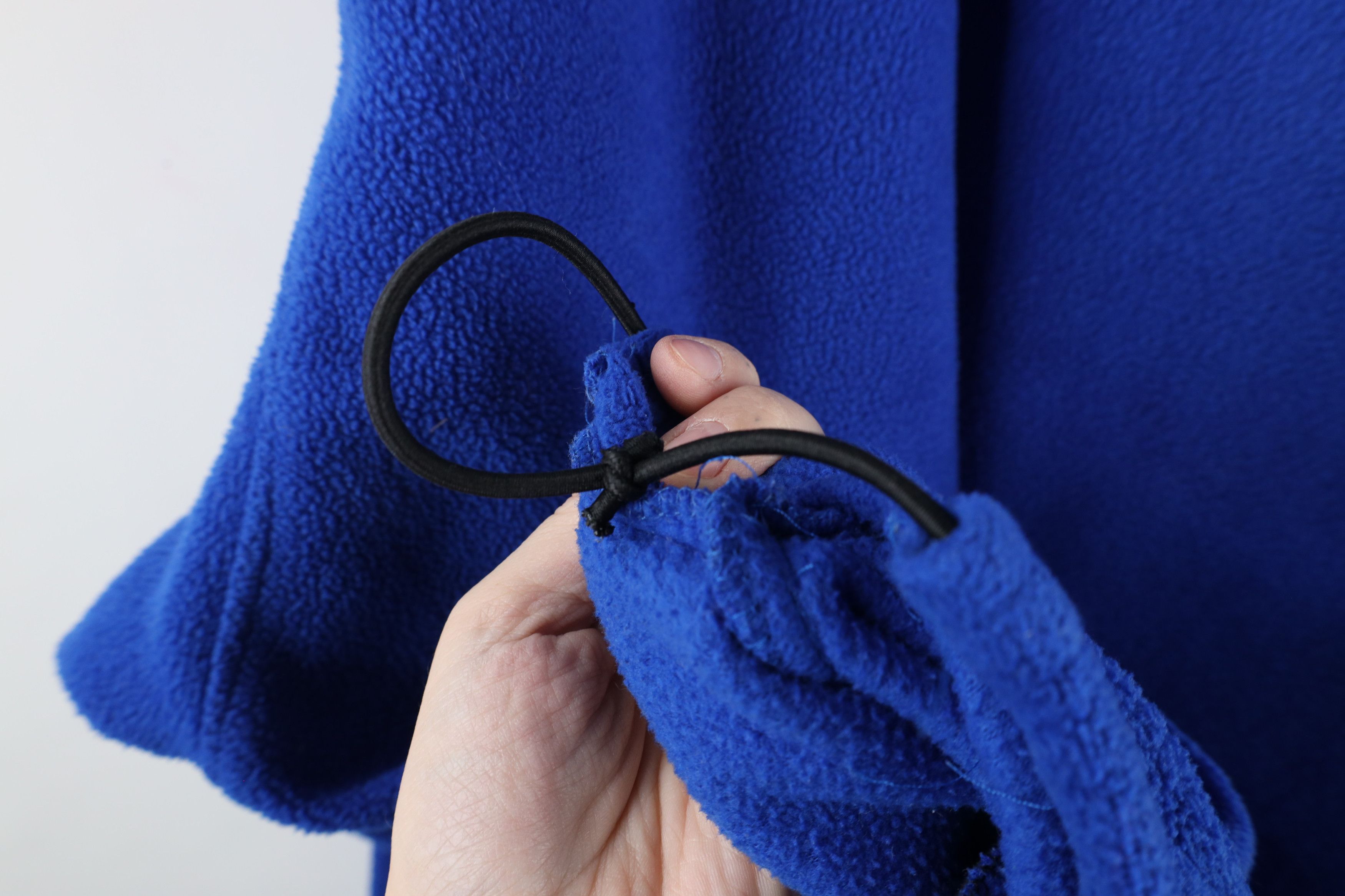 Vintage Vintage 90s University of V-Neck Fleece Sweater Blue USA Size US XXL / EU 58 / 5 - 7 Thumbnail