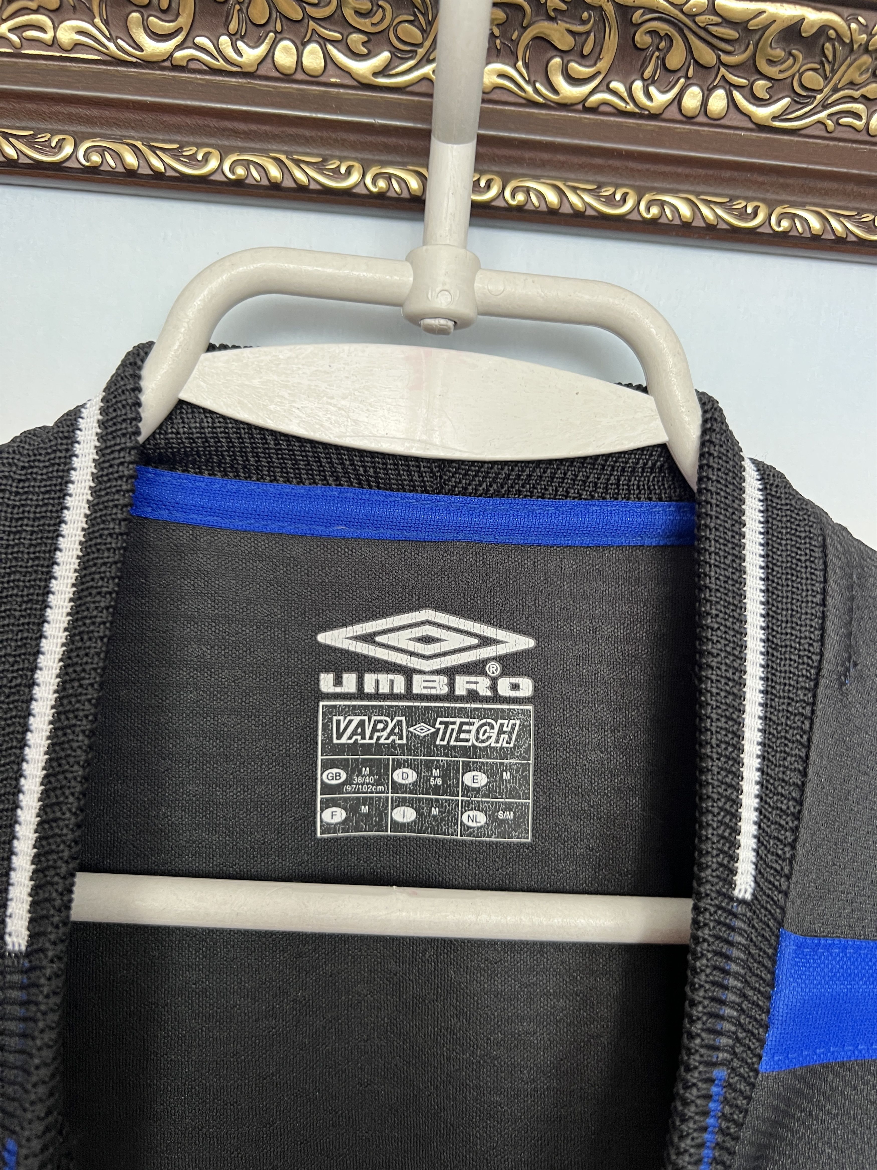 Umbro Chelsea Away football shirt Soccer Long Sleeve Jersey Trikot Size US M / EU 48-50 / 2 - 7 Thumbnail