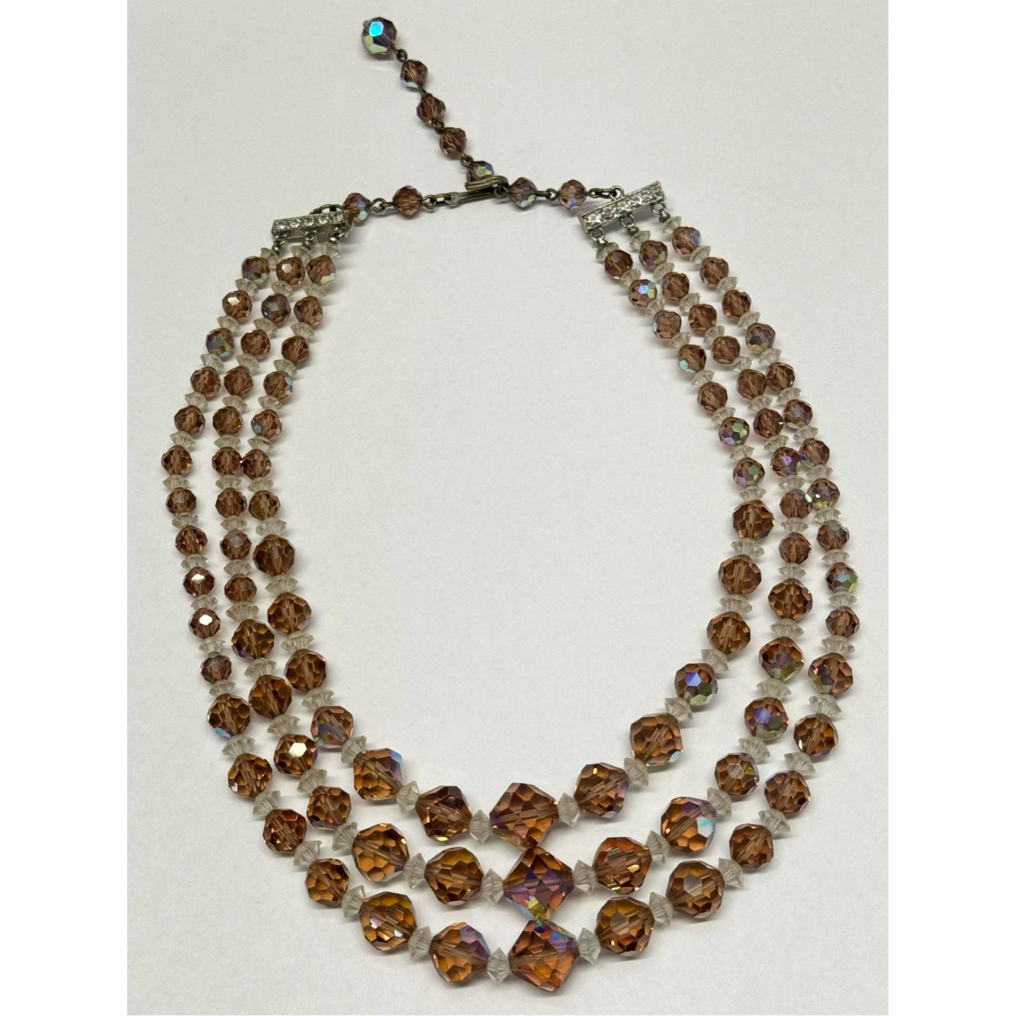 Vintage Vintage three strand crystal beaded necklace Size ONE SIZE - 5 Thumbnail