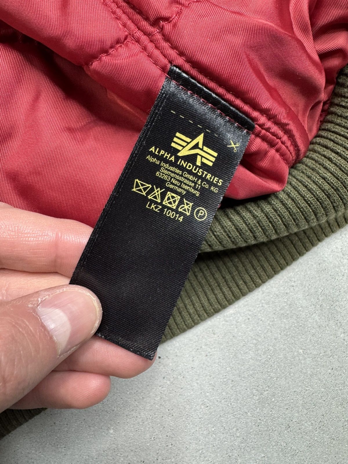 Alpha Industries × Vintage Vintage Alpha Industries Hooded Bomber Jacket Size US XL / EU 56 / 4 - 8 Thumbnail