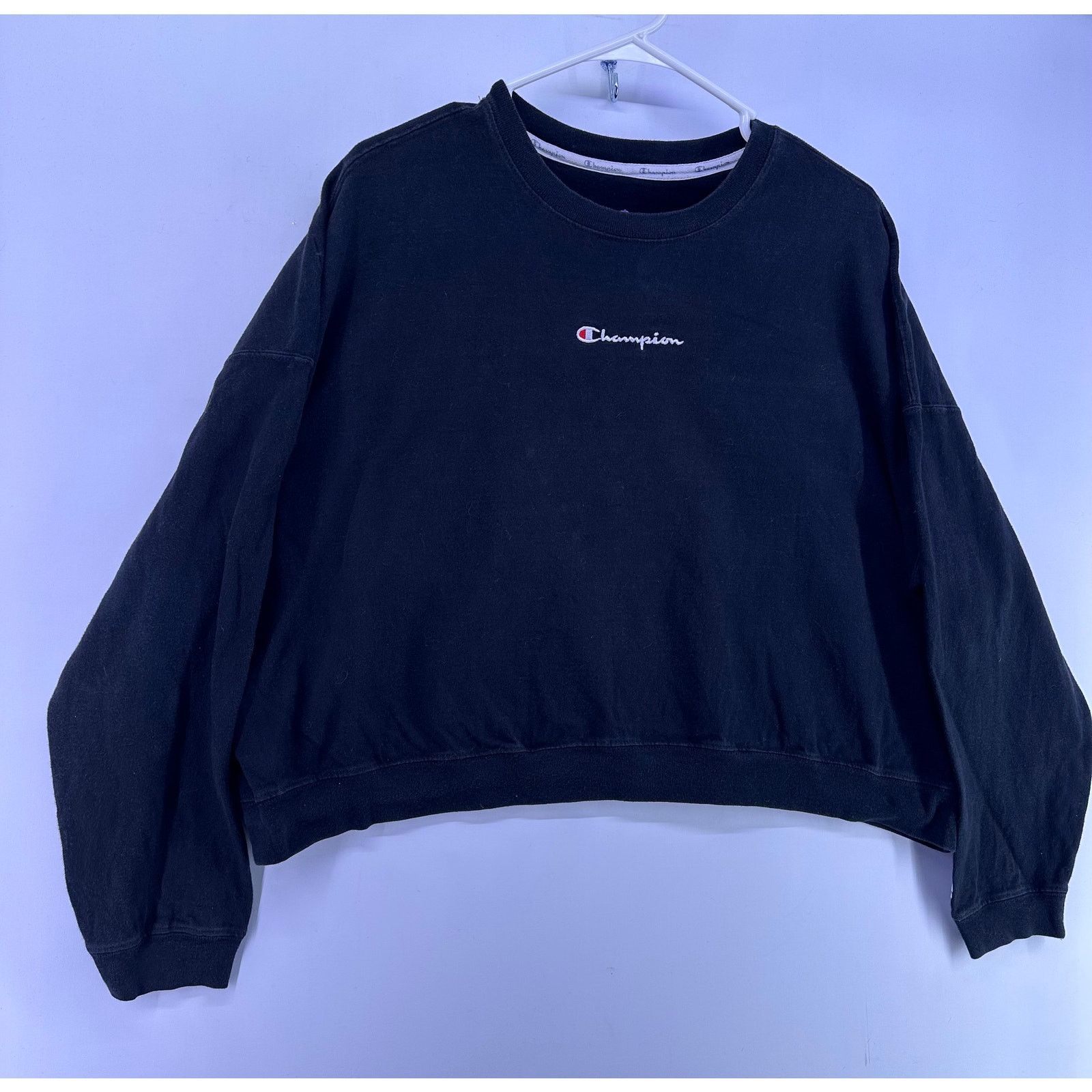 Champion Vintage Champion Crewneck Centered Logo Size Medium Size M / US 6-8 / IT 42-44 - 2 Thumbnail