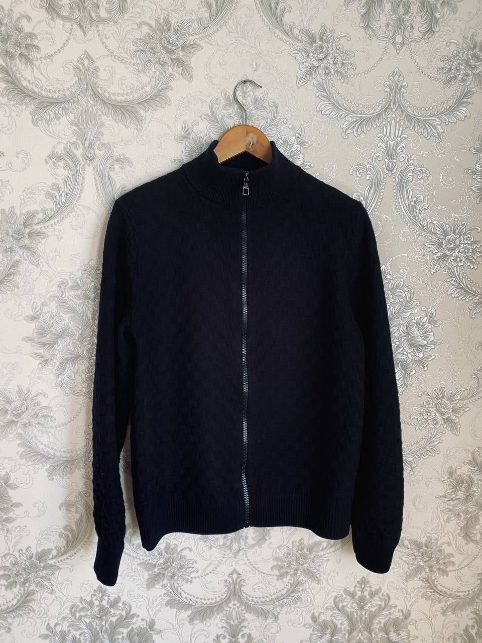 Louis Vuitton Louis Vuitton Damier Signature Zip- Through Cardigan Size US L / EU 52-54 / 3 - 1 Thumbnail
