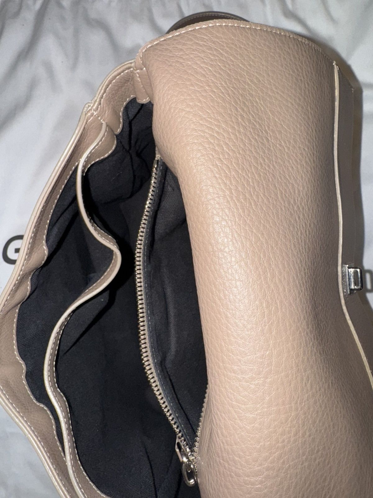 Givenchy Givenchy Grained Calfskin Medium Pandora Pure Flap Bag Size ONE SIZE - 8 Thumbnail
